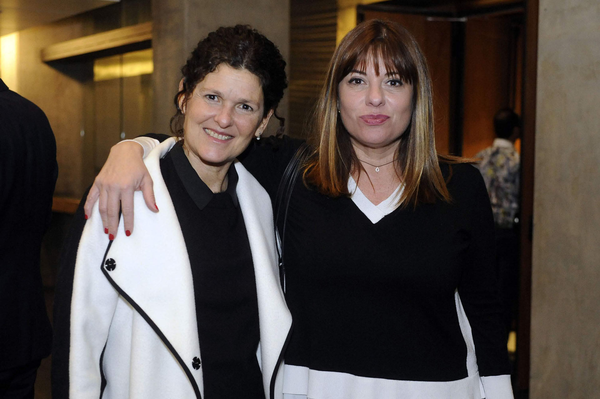 Gabriela Ricardes, secretaria de Contenidos Públicos del Sistema Federal de Medios y Contenidos Públicos, y Ana Gerschenson, directora de Radio Nacional