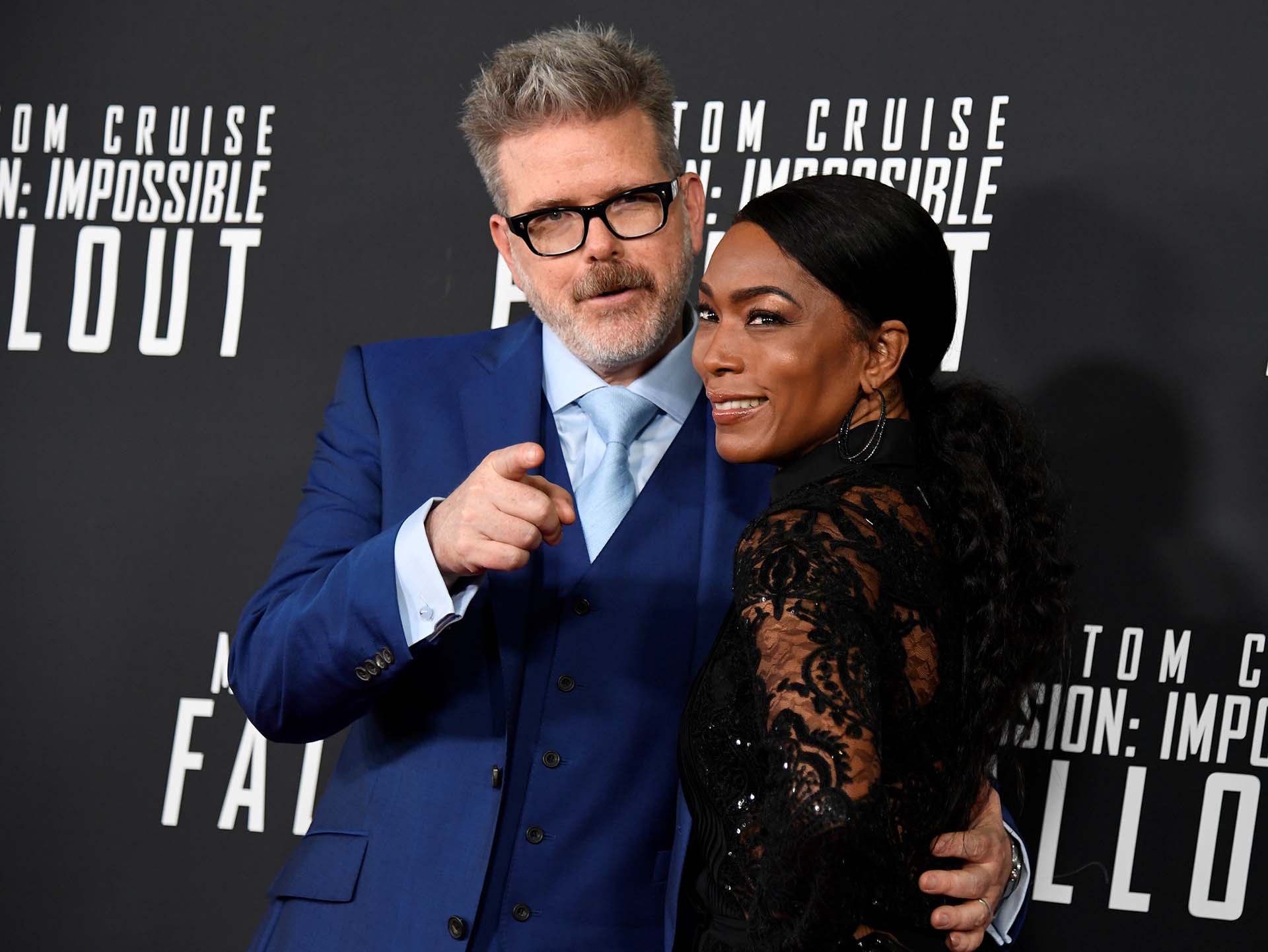Christopher McQuarrie y Angela Bassett