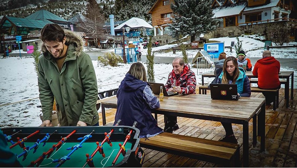 mix 5411 El WeWork mas remoto del mundo llega a la nieve. (1)