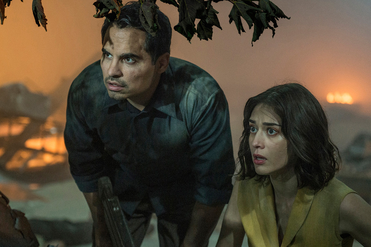 Lizzy Caplan, Mike Colter y Michael Peña forman parte de una lista extensa de actores que han participado en el MCU (Universo Cinematográfico de Marvel).