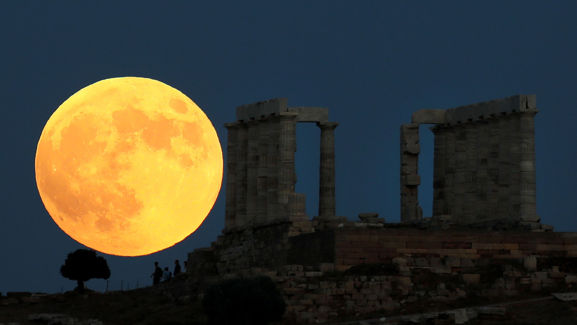 Grecia. El espectáculo pudo observarse a simple vista, sin necesidad de protección, como ocurre con los eclipses de Sol