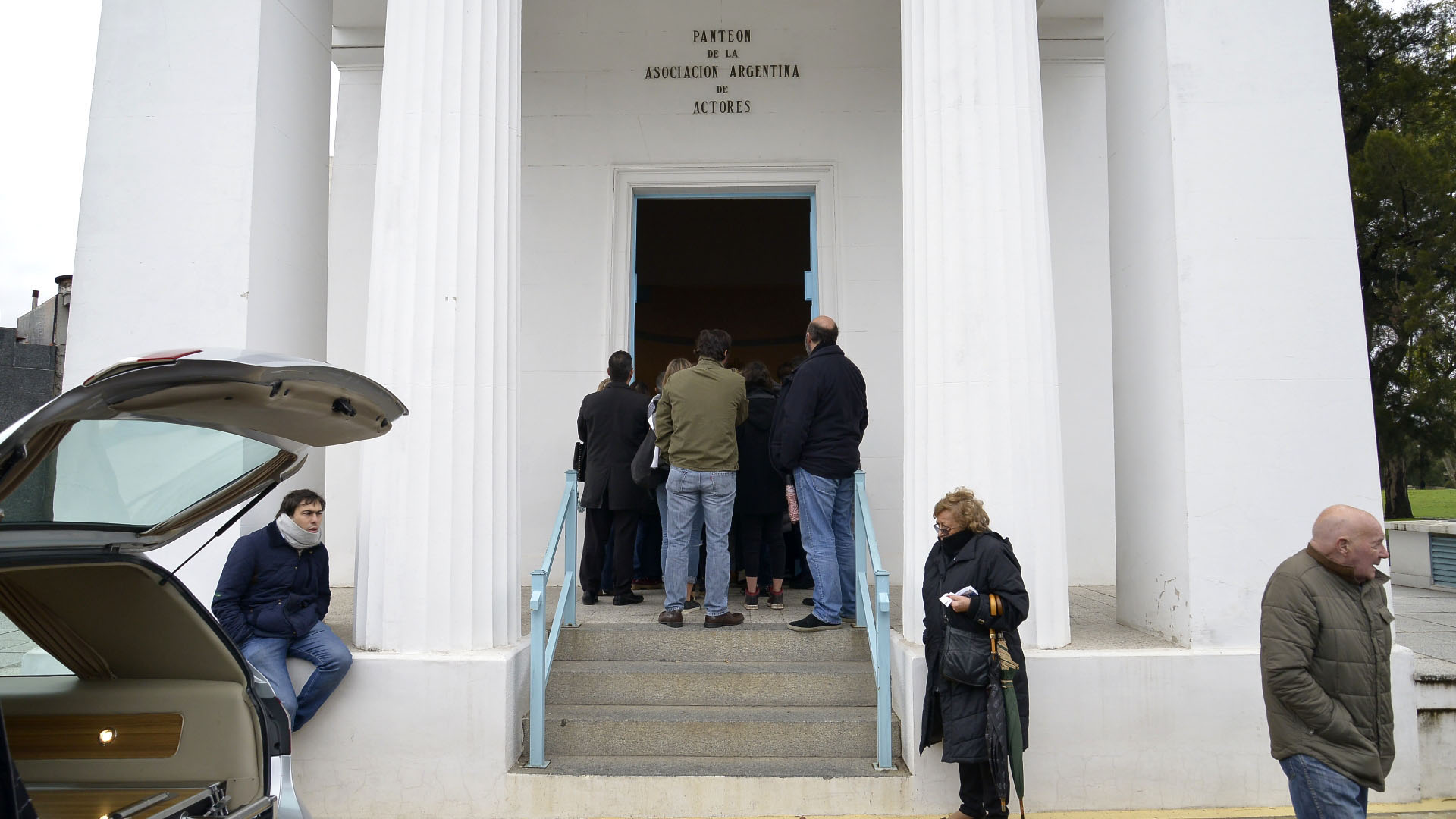 Los restos de Guillermo bredeston ya descansan en el panteón de Actores del cementerio de la Chacarita