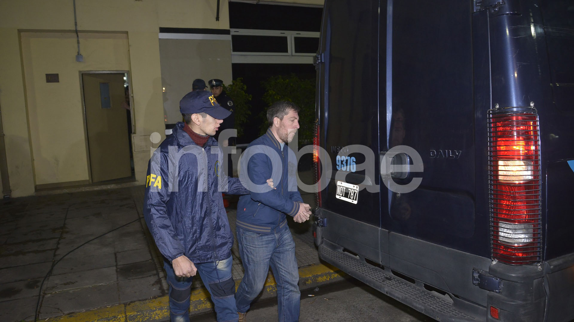 6.-Walter Fagyas, ex presidente de ENARSA, fue detenido el miércoles en su domicilio de la calle Tres de Febrero en la Ciudad de Buenos Aires
