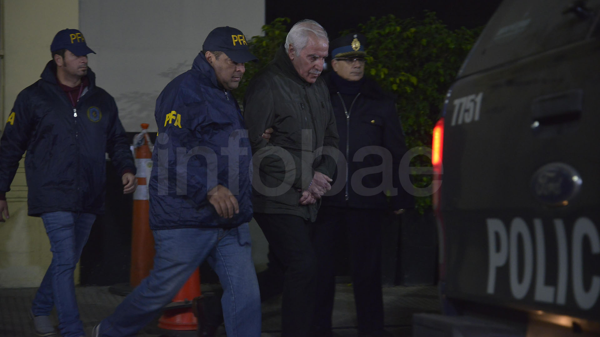 Carlos Mundin (Gustavo Gavotti)