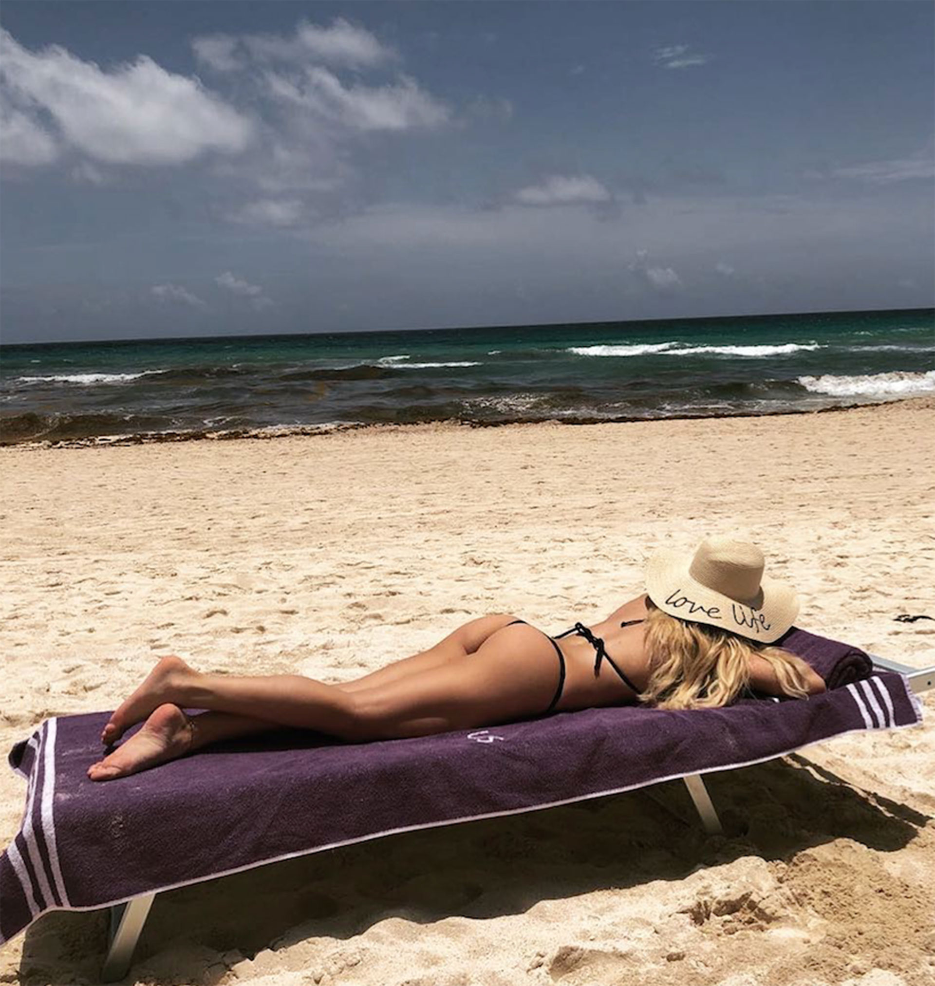Tras finalizar una temporada del espectáculo “Sugar”, Laurita Fernández se fue de vacaciones a Cancún. A su regreso debutará como jurado del “Bailando” (Instagram)