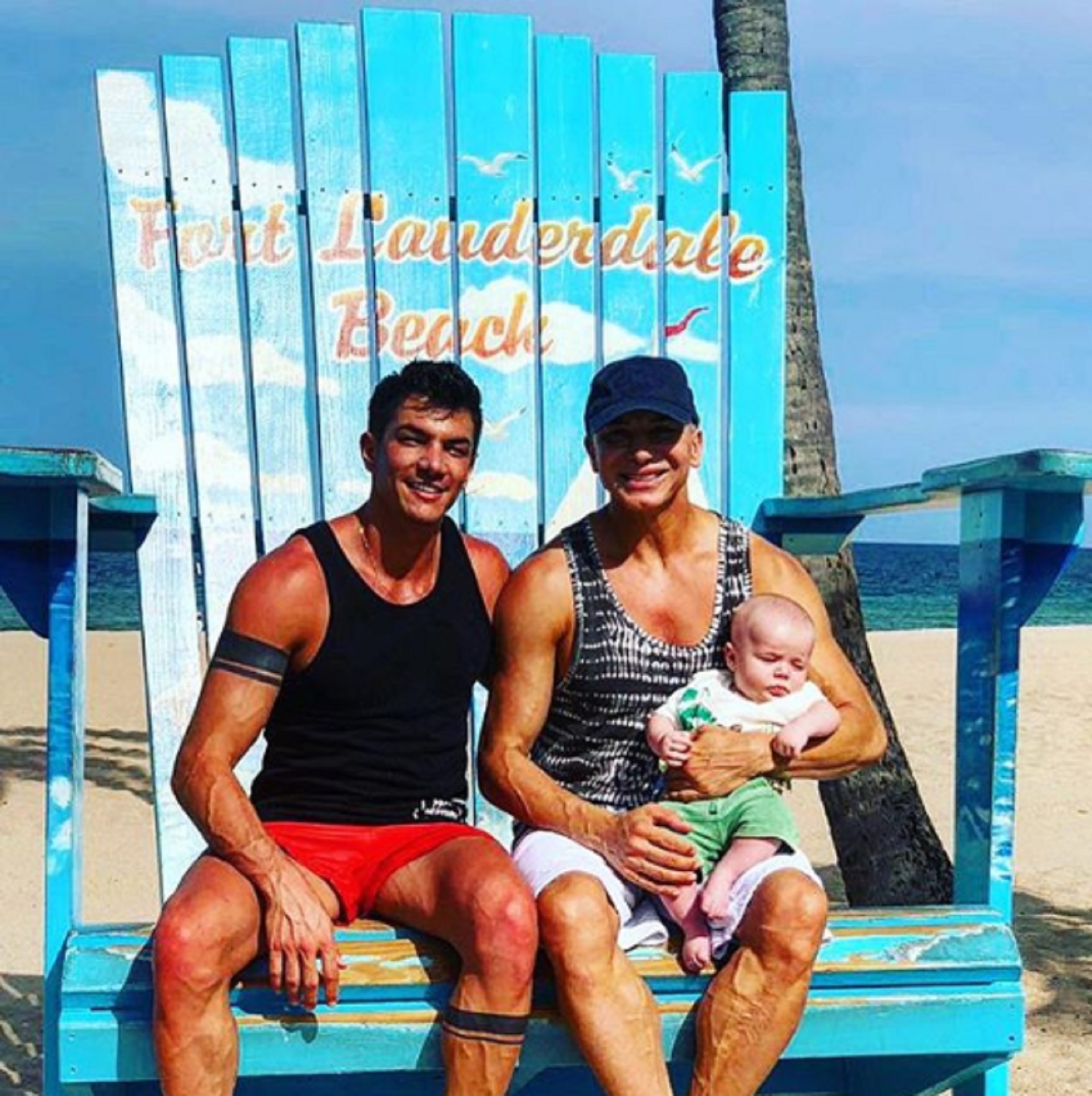Tras muchos años de estar solo, Flavio Mendoza (43) está en pareja con Daniel Allodi (32). El empresario es dueño de un solarium ubicado en la zona de Caseros (Instagram)