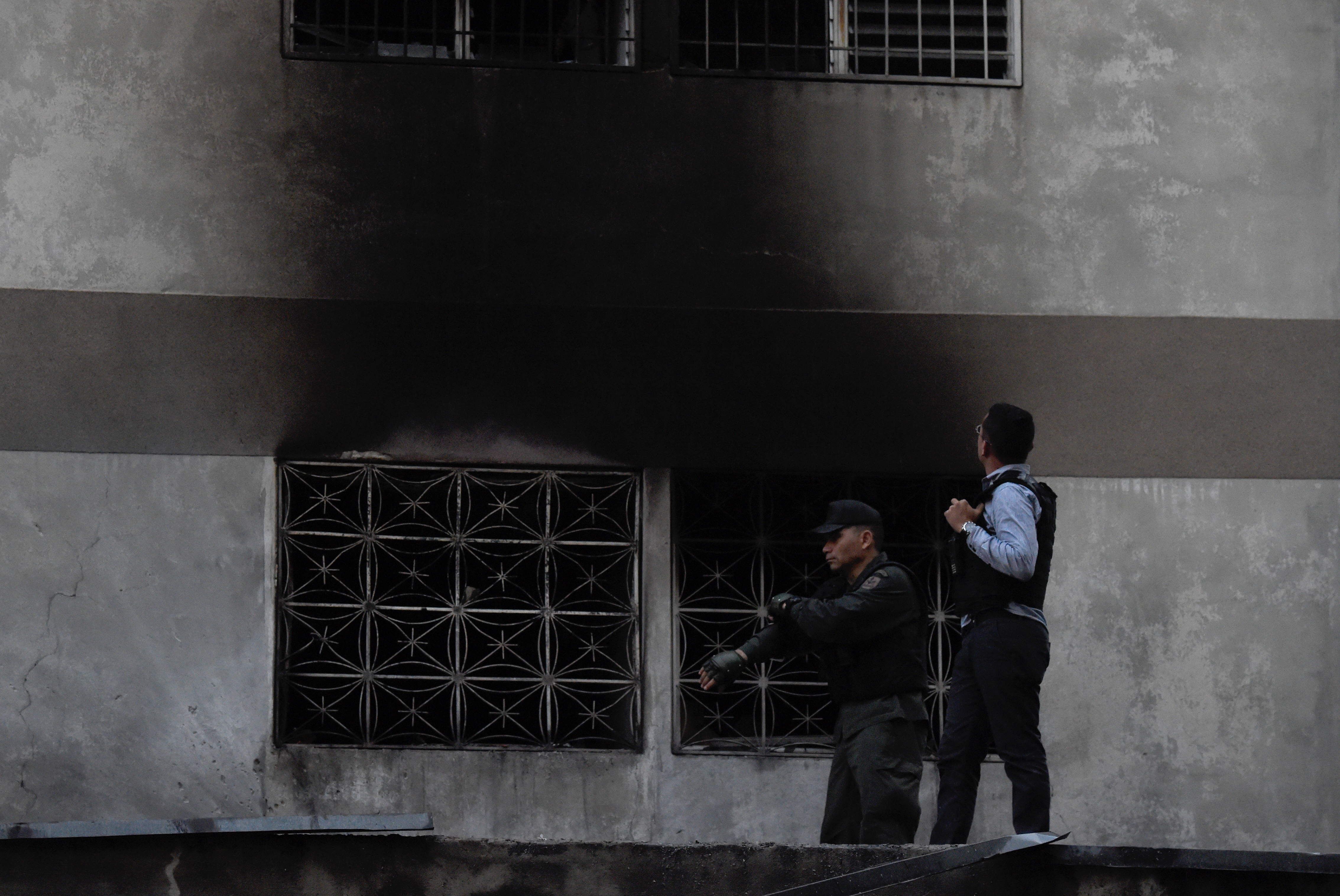 Fuentes del cuerpo de Bomberos indicaron que se trató de una explosión de gas, contradiciendo las versiones oficiales