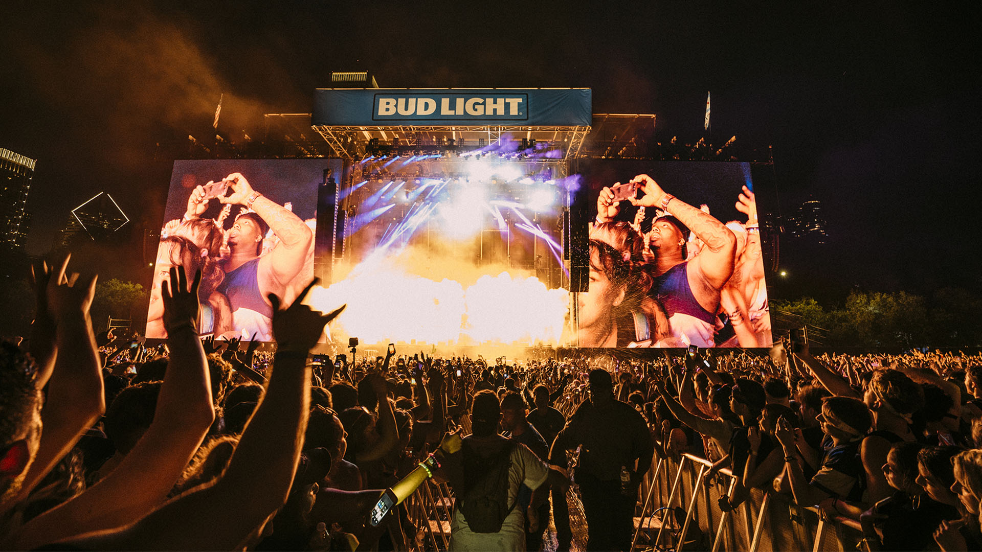 Locura en el escenario Bud Light.