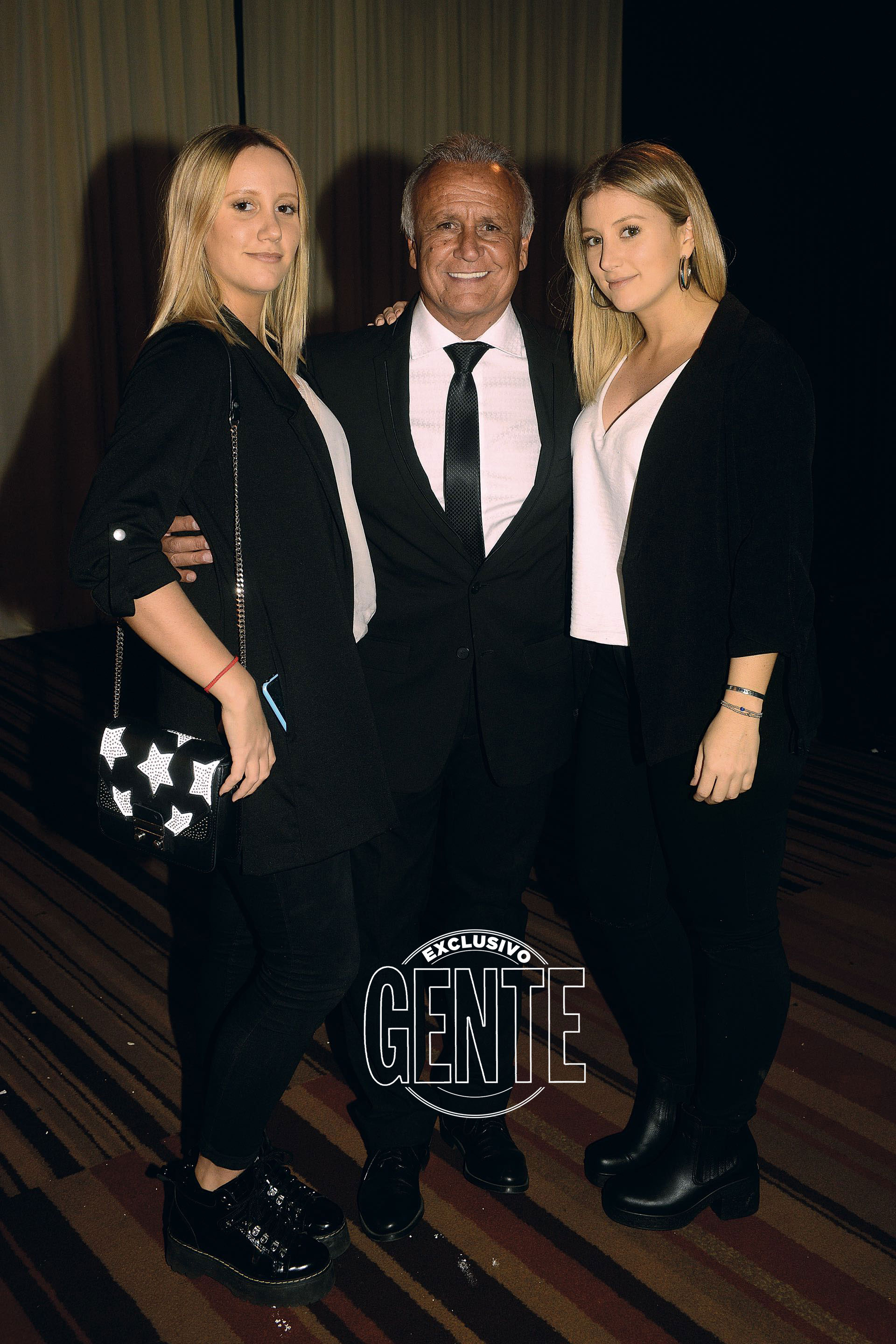 Miguel con sus hijas Sol y Micaela (Florencia, la mayor, estaba en Buenos Aires)
