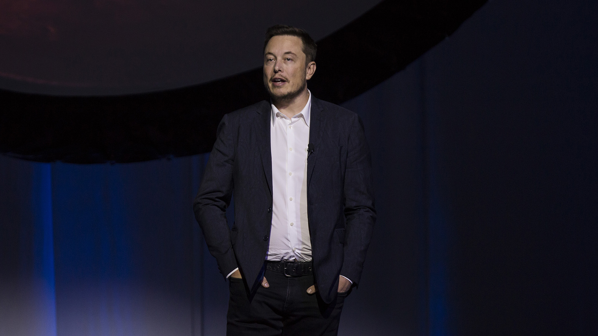 La Comisión de Bolsa y Valores de EEUU presentó una demanda diciendo que Musk defraudó a los inversionistas en agosto con declaraciones engañosas en Twitter sobre garantizar financiamiento para que Tesla dejara de cotizar en bolsa (AFP)