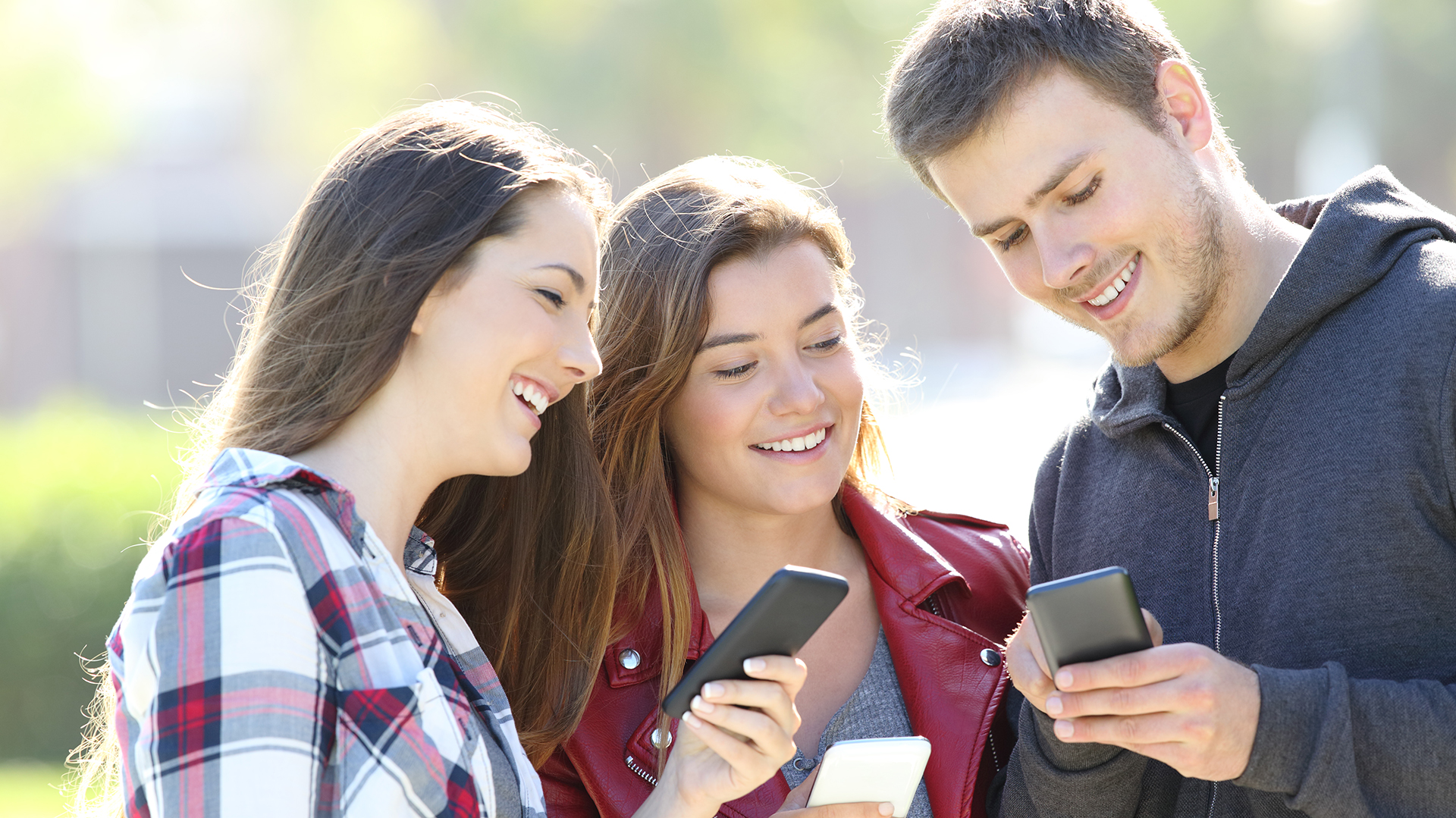 Existen distintas alternativas en Google para la mensajería instantánea como Google Hangouts (Foto: Archivo)