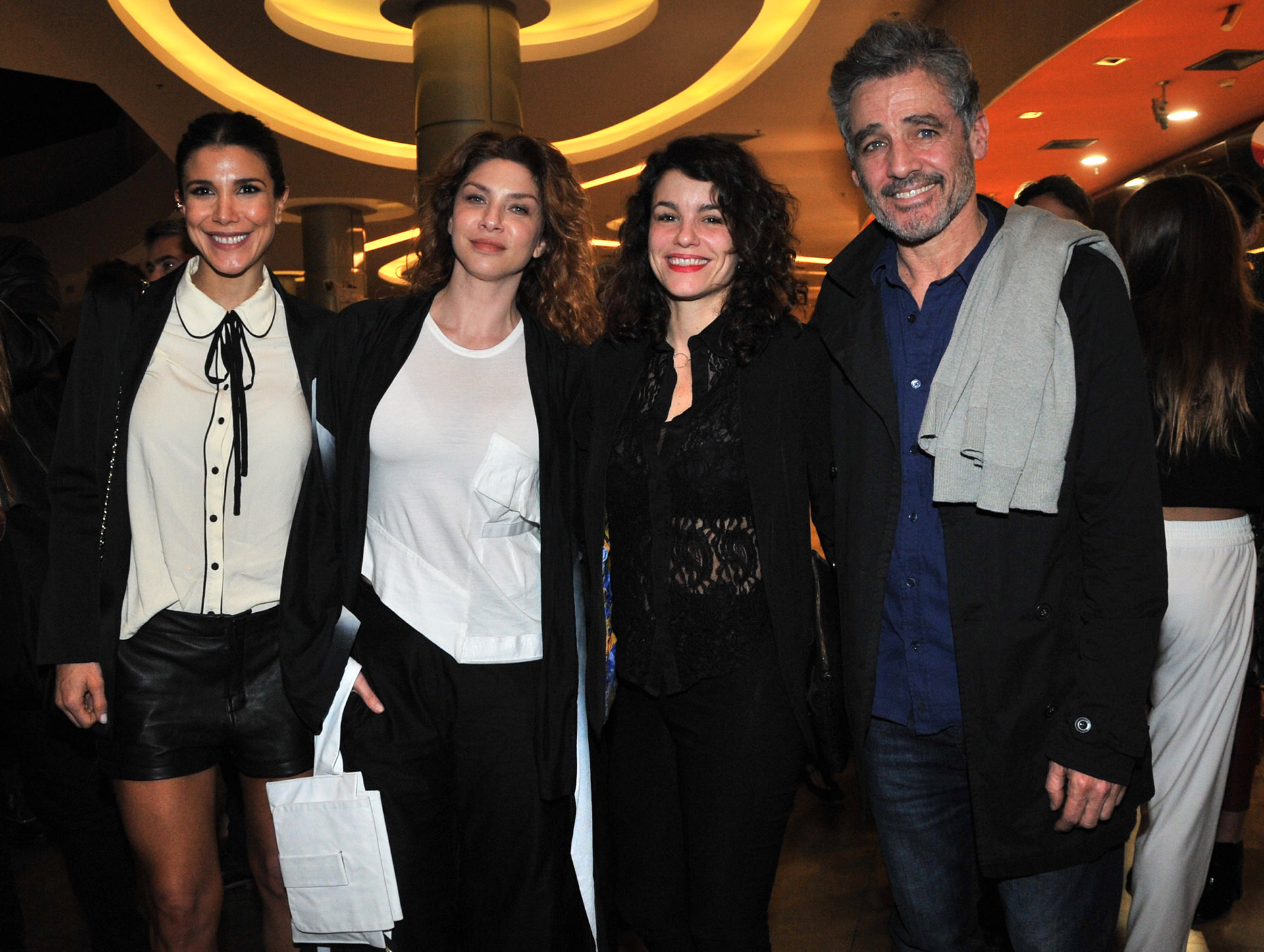 Andrea Rincón, Romina Gaetani, Marina Glezer y Germán Palacios