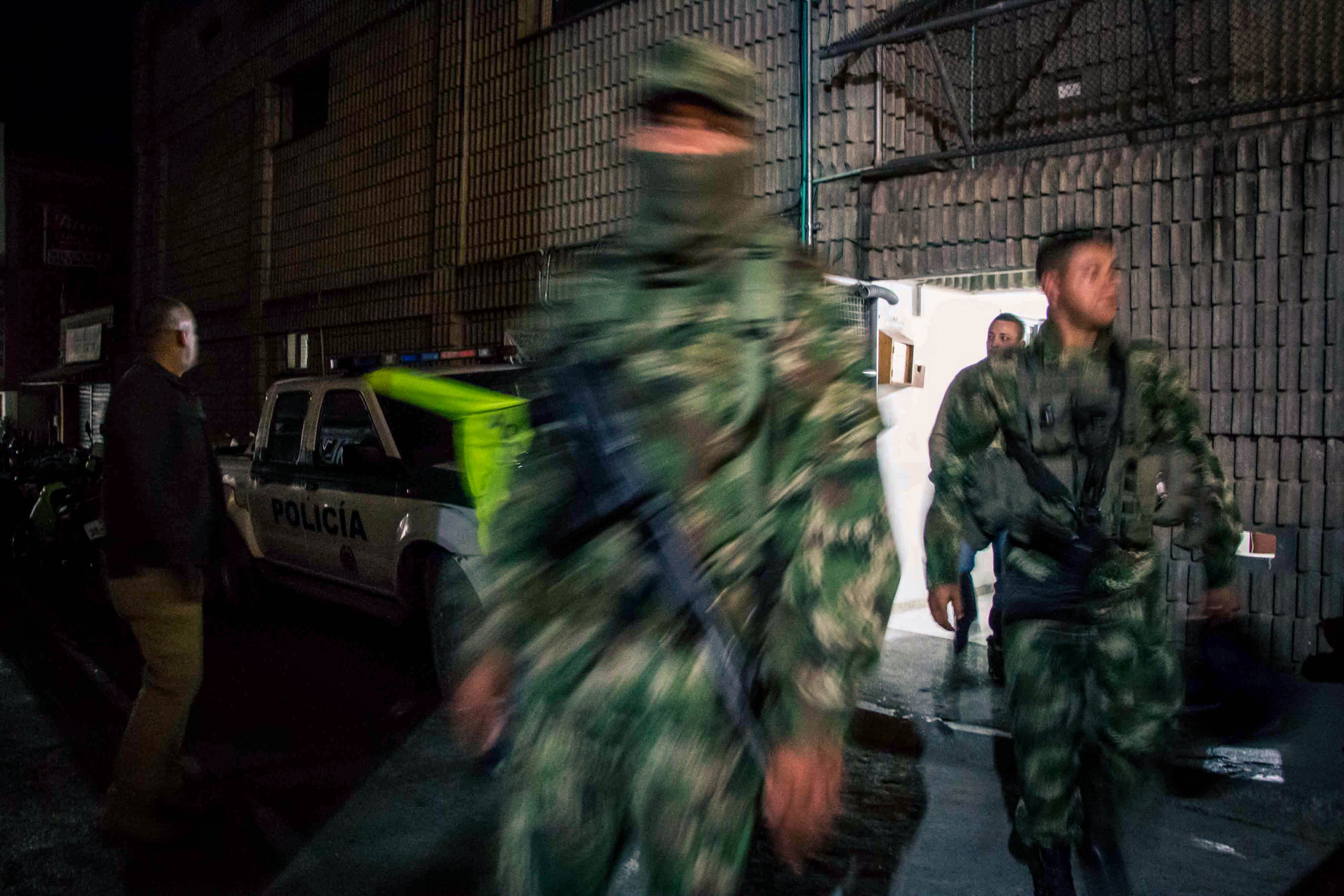 Soldados en Ituango acompañan a la policía en operaciones contra grupos armados (Bloomberg / Nicolas Bedoya)