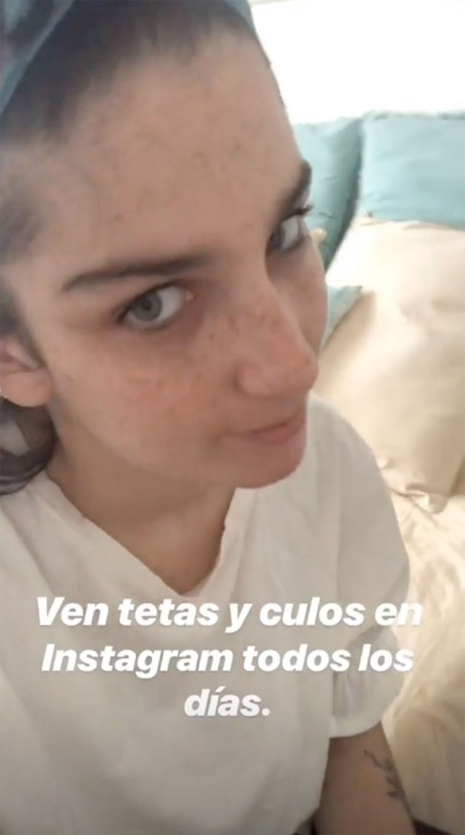 “Ven tetas y culos en Instagram todos los días” agregó la actriz.