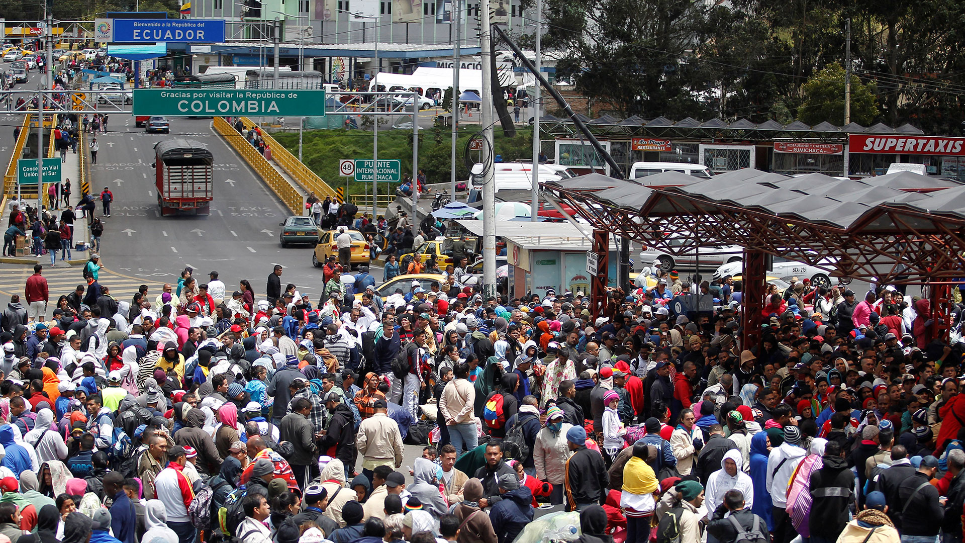 Venezolanos emigrando a Ecuador (Reuters)