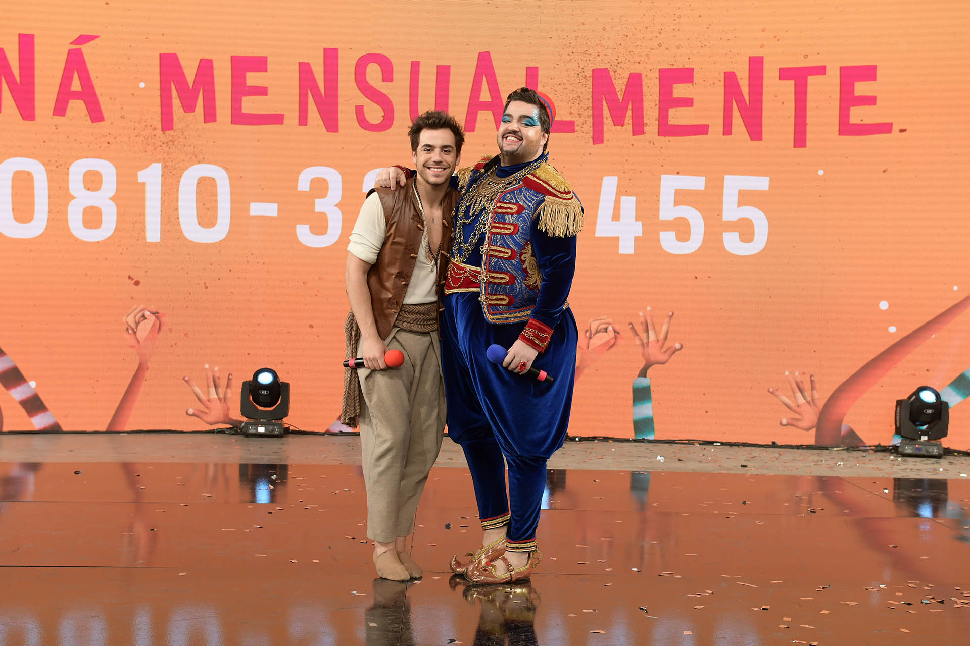 El evento, a beneficio de UNICEF, se llevó a cabo en el predio de Tecnópolis. En la imagen, Fernando Dente y Darío Barassi, del elenco de “Aladín”