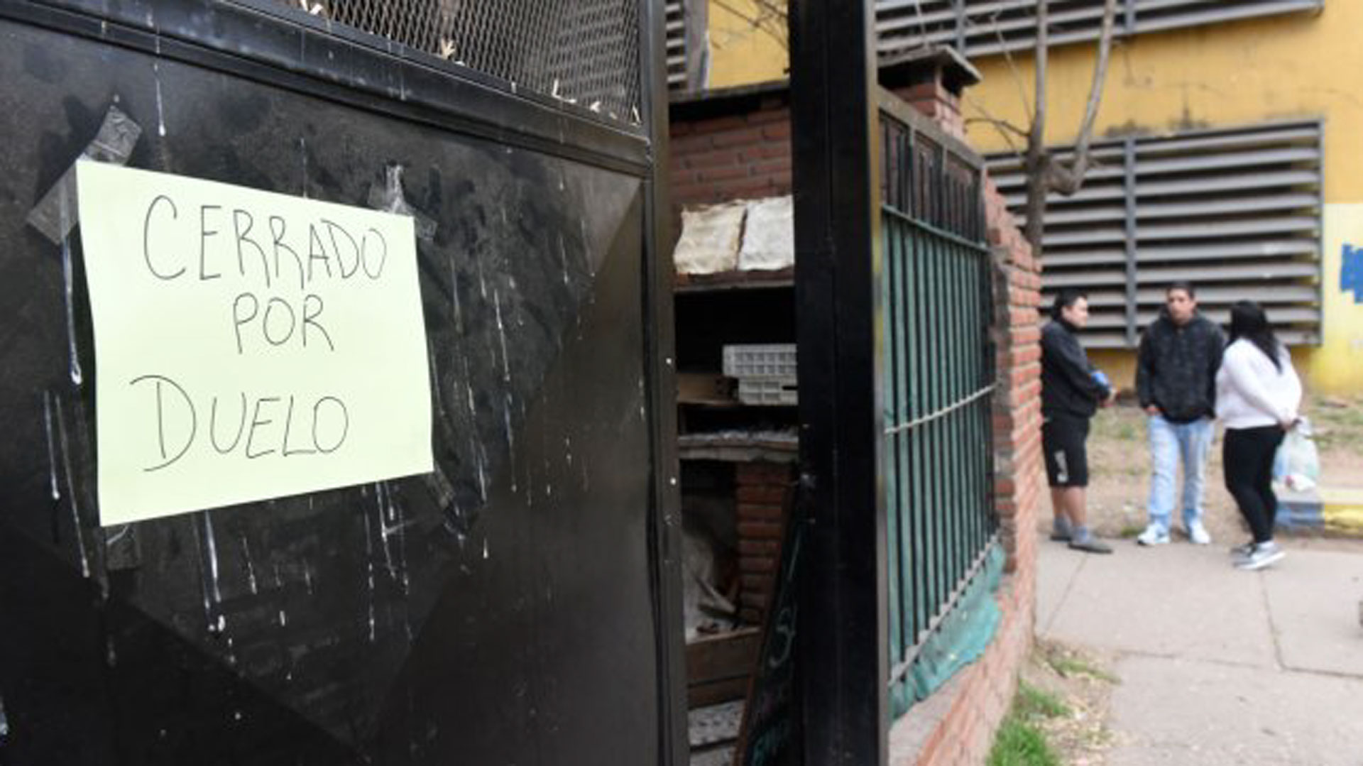 El Fonavi de Rosario quedó conmocionado por la muerte del joven comerciante (La Capital)