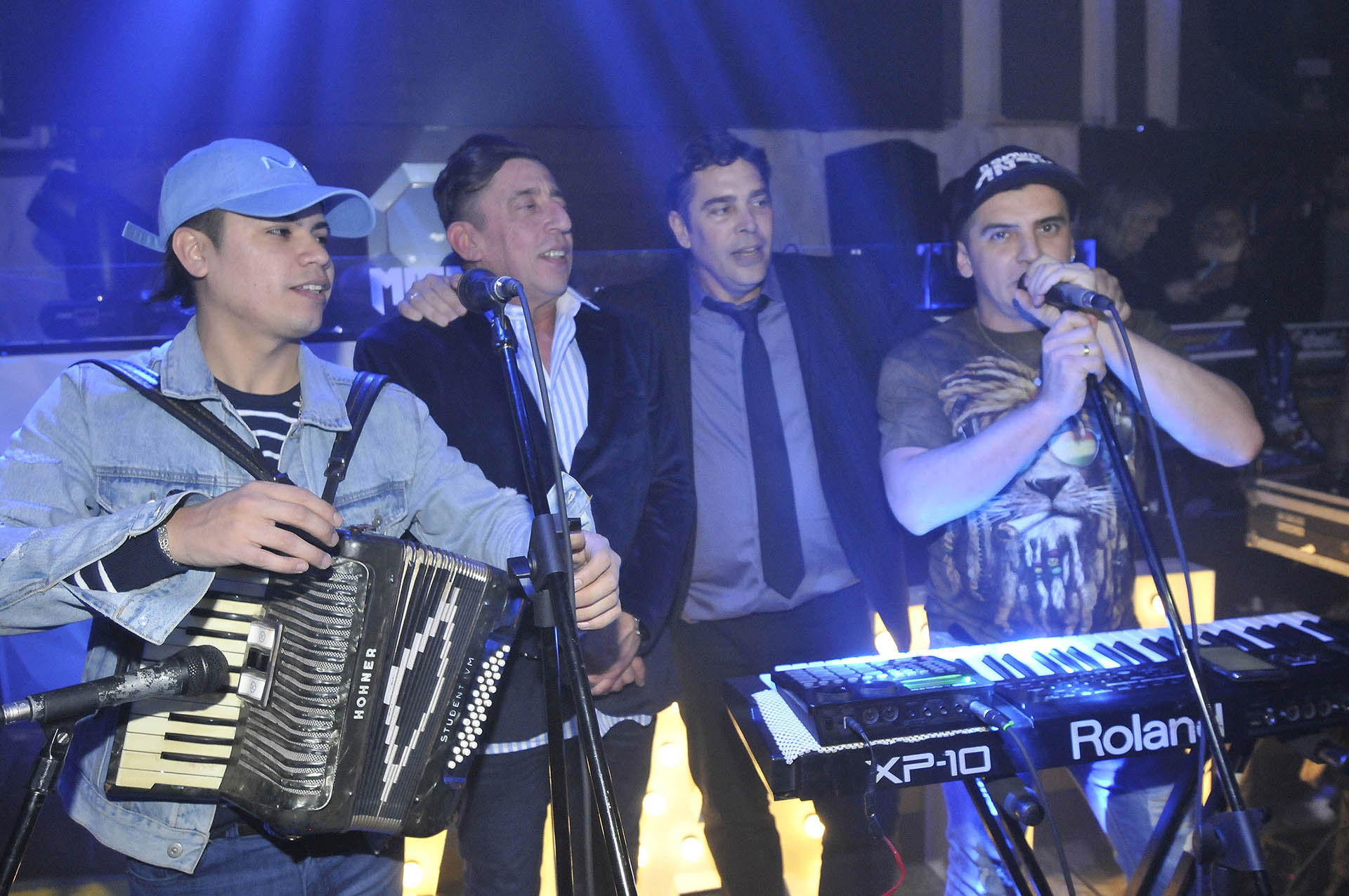 Hubo una banda en vivo durante el festejo