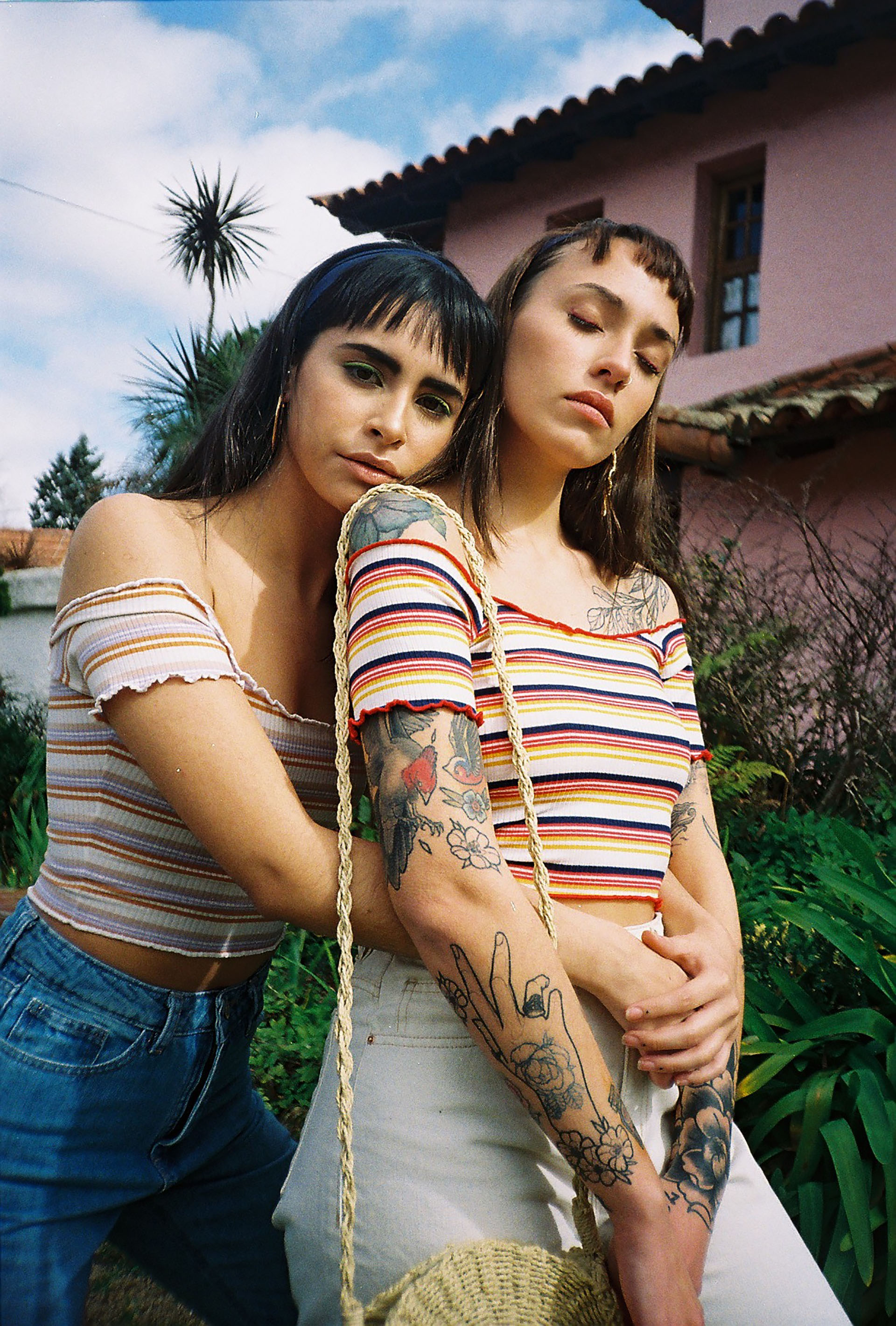 Tops y off shoulders, otro dúo que no pasa de moda
