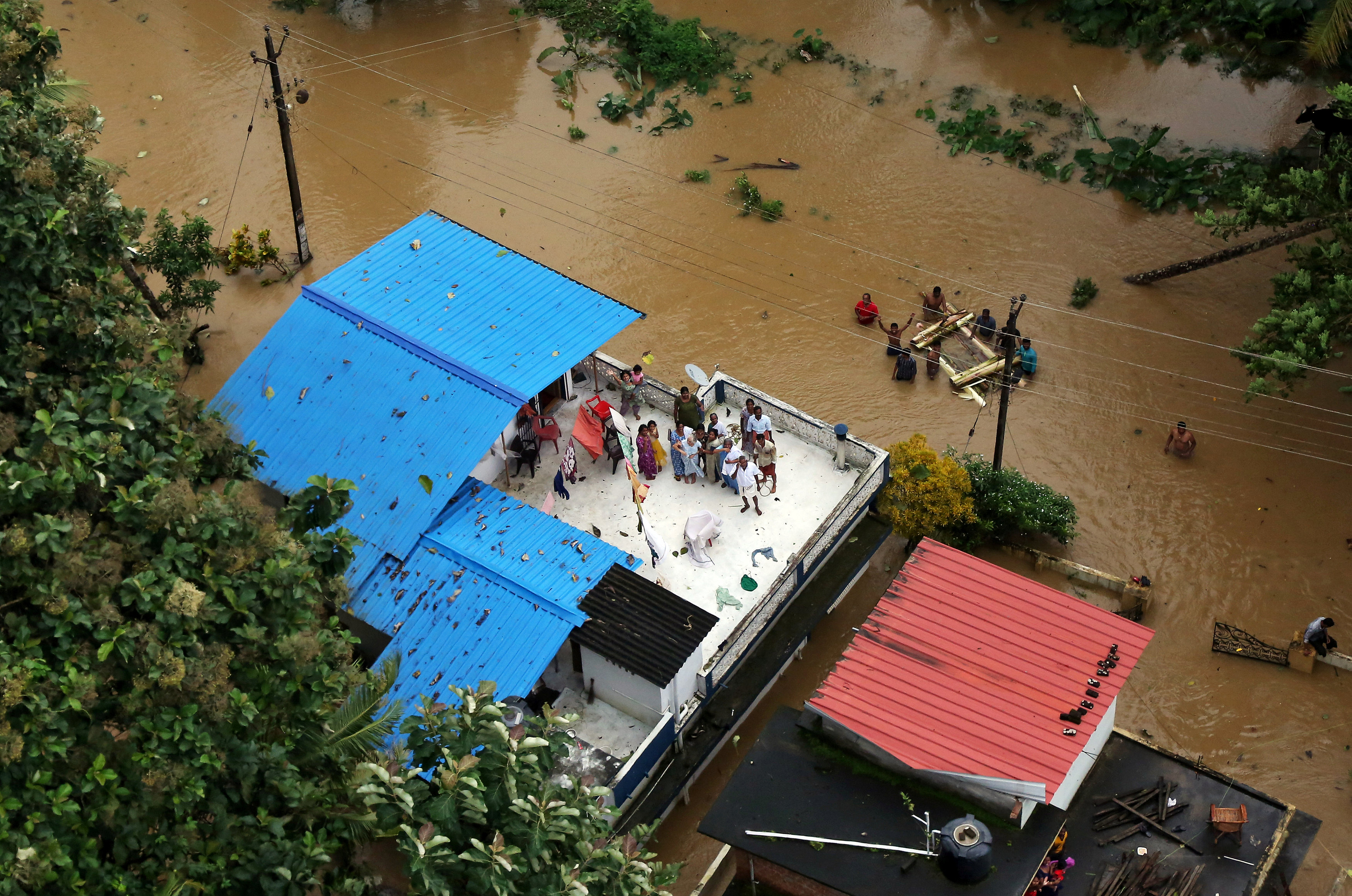 Los monsones en Kerala trajeron las peores lluvias en 80 años, con devastadores inundaciones que dejaron más de 500 muertos y más de 10 mil casas destruidas