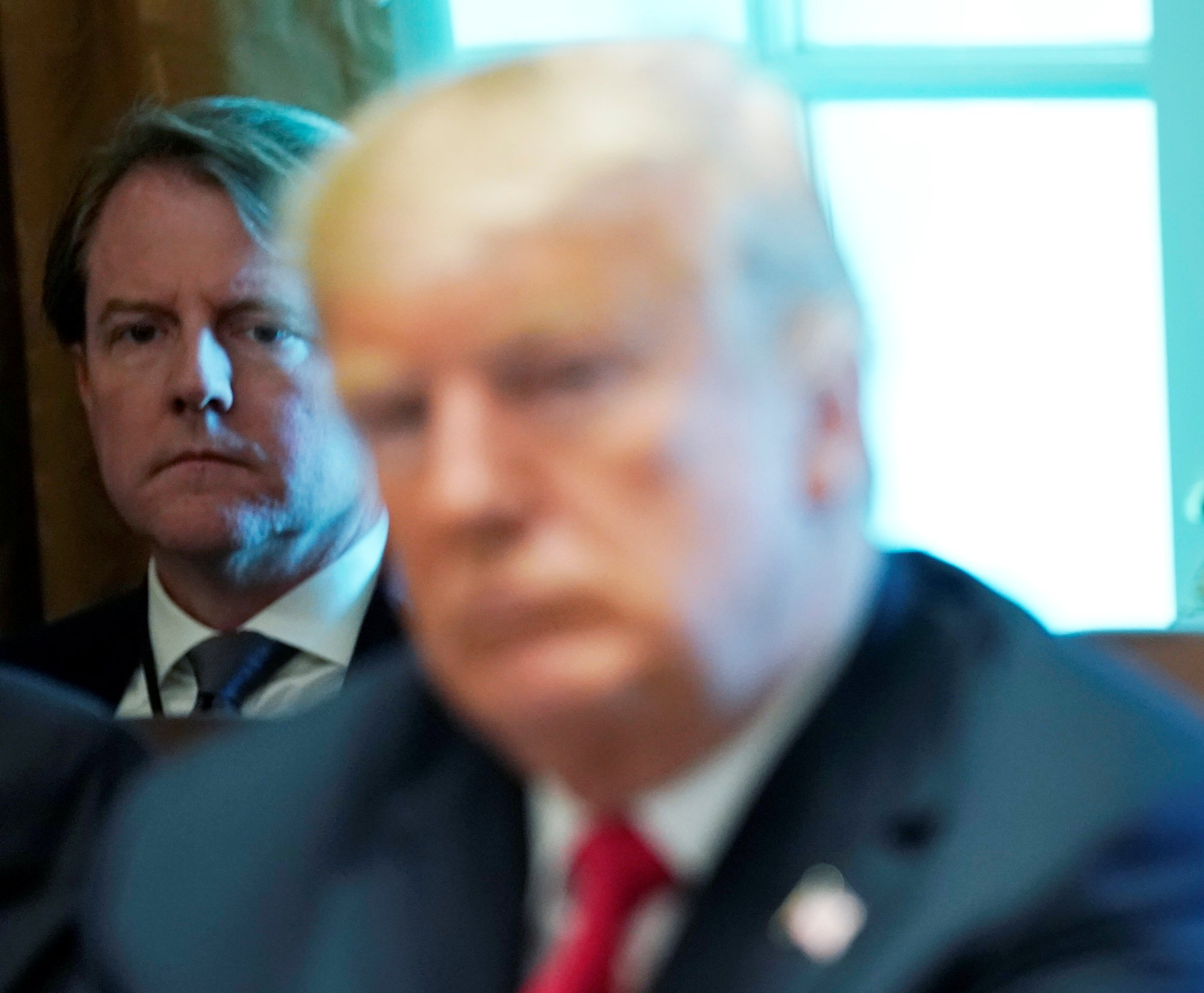Detrás de Trump: McGahn, quien fue uno de sus colaboradores cercanos (Reuters)