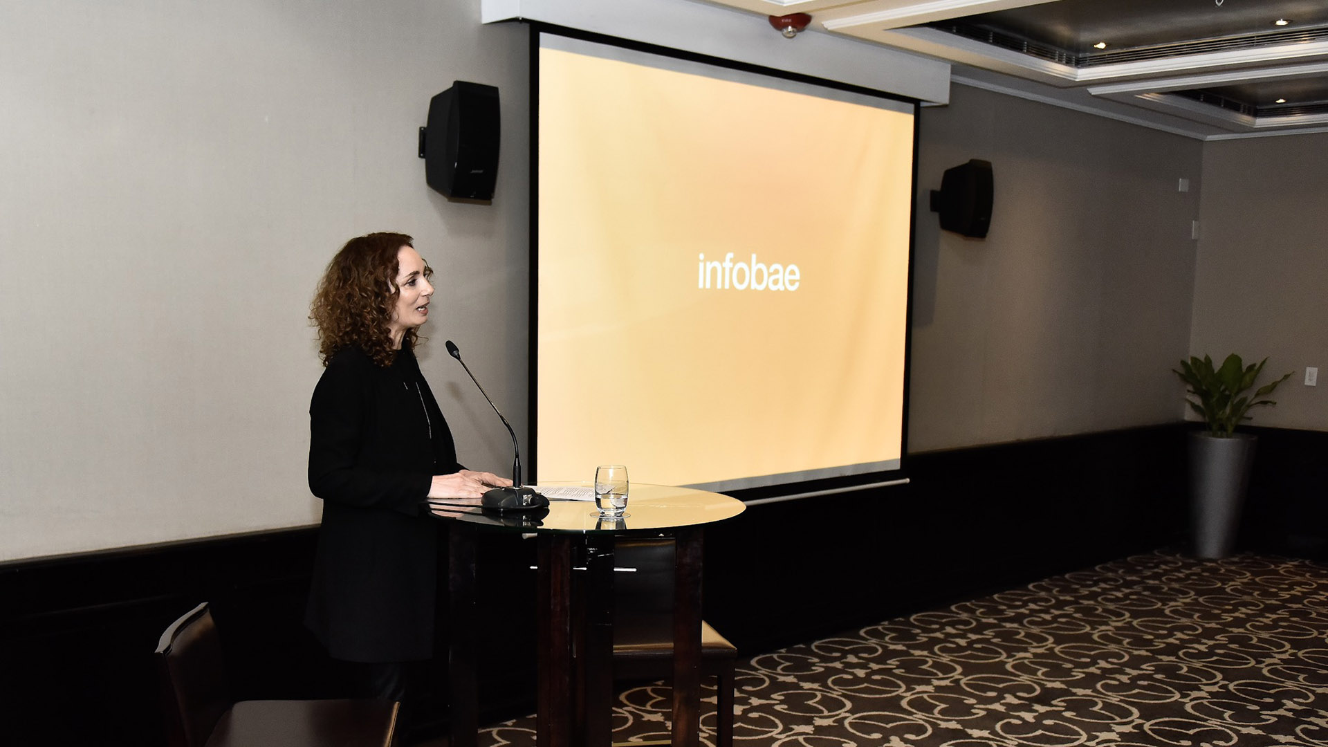 “El mejor diseño del mundo es un espacio innovador dentro de un diario innovador como Infobae y para marcas innovadoras. Hoy asistimos a la transformación y al crecimiento de un lector – consumidor que está cambiando con las nuevas tecnologías”.