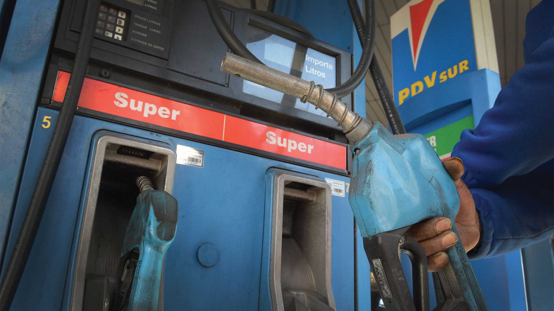 Petróleos de Venezuela (PDVSA) se encuentra sumida en una profunda crisis operativa y una asfixiante situación financiera. Foto: Fernando Calzada.