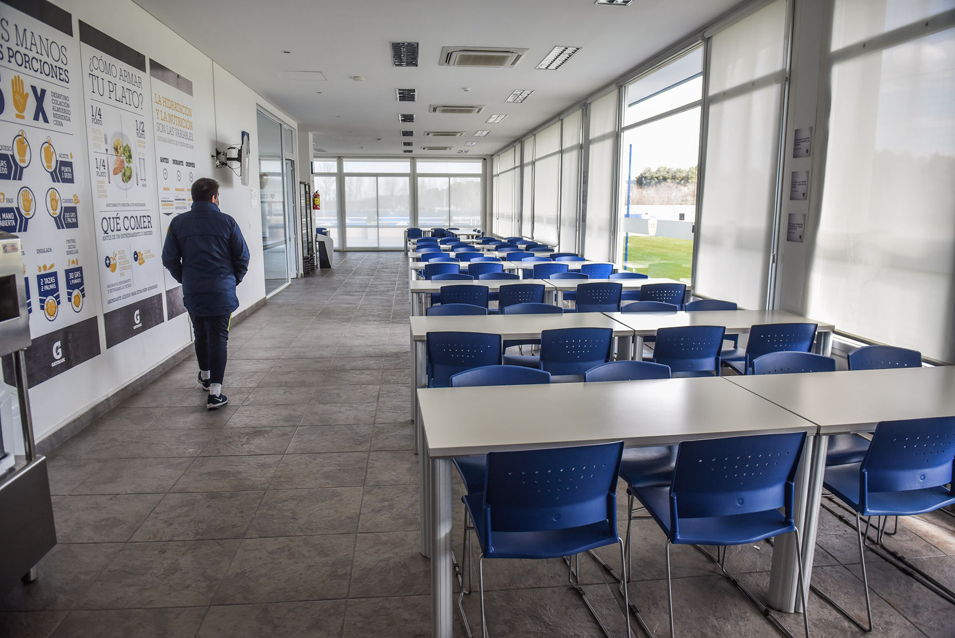 El comedor en el que los chicos de las inferiores toman el desayuno y almuerzo (Guille Llamos)