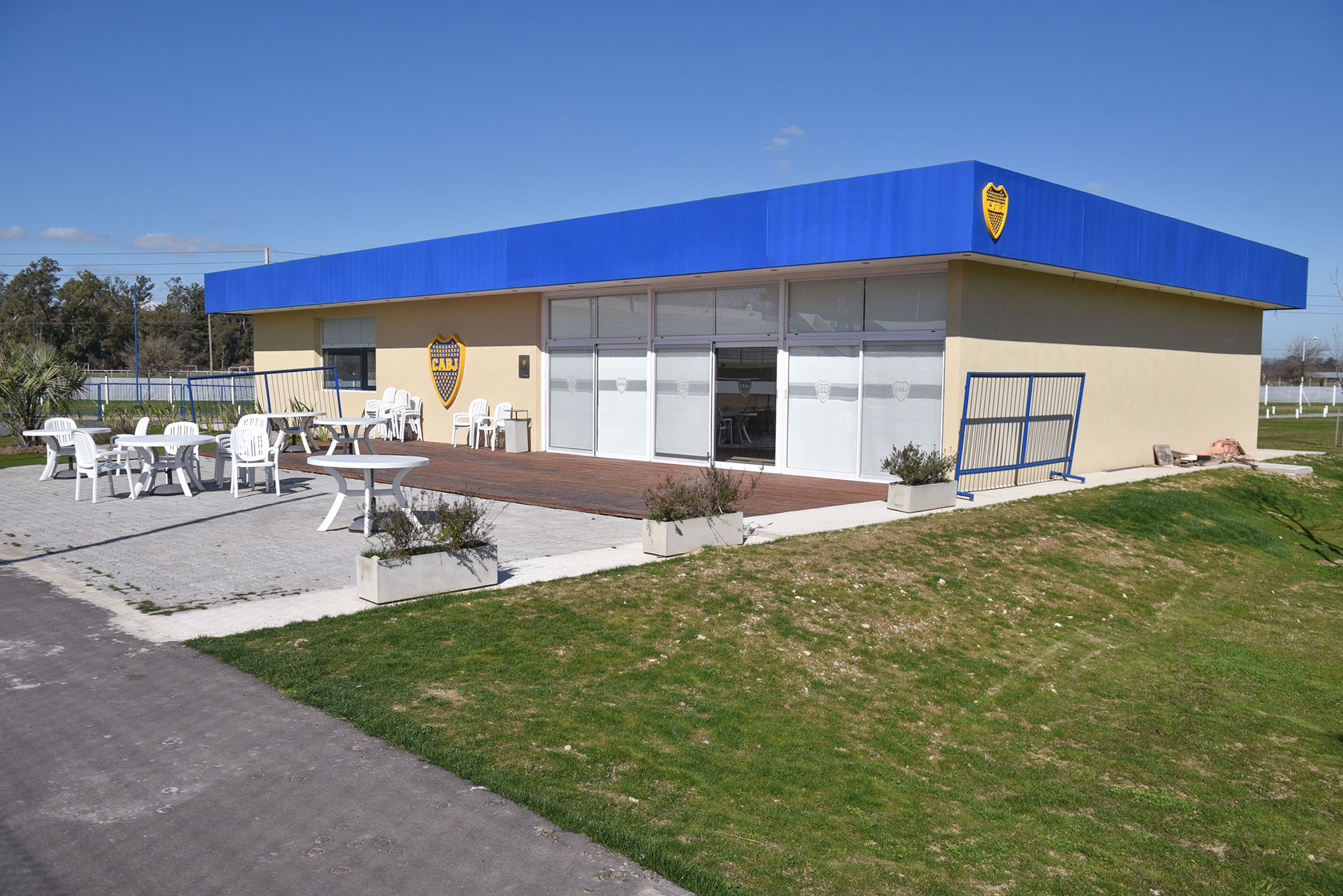 El quincho invernal es una zona común construida en abril para contrarrestar las bajas temperaturas (Guille Llamos)