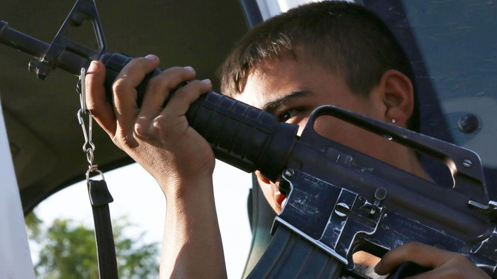 Los adolescentes son reclutados por el crimen organizado entre los 11 y los 12 años
