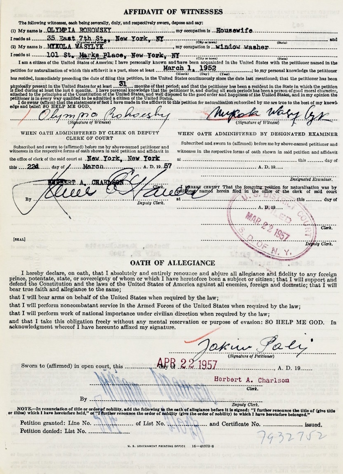 El documento de naturalización de Jakiw Palij como ciudadano norteamericano, fechado el 22 de abril de 1957