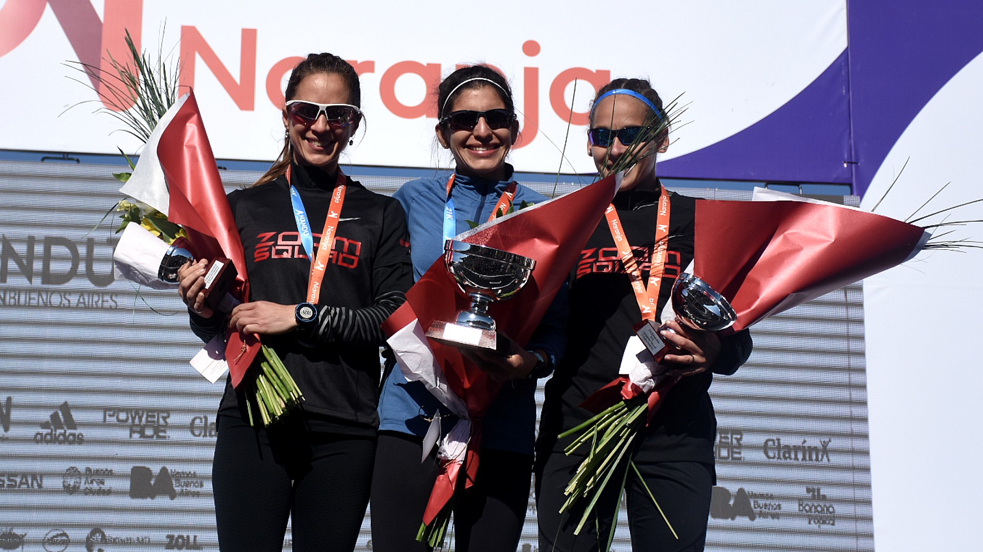 El podio de las argentinas: Daiana Ocampo se convirtió en la campeona argentina de medio maratón con 1:14:04, y en segundo lugar llegó María Luz Tesuri con 1:14:47. El tercer puesto lo ocupó Mariela Ortiz con 1:17:03