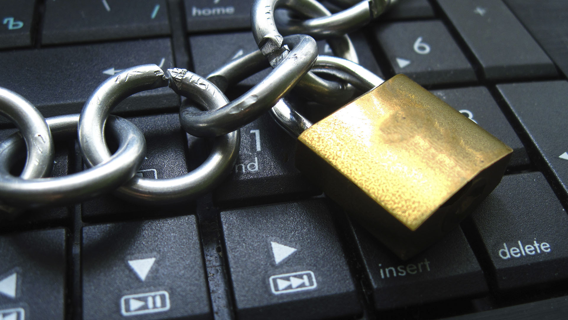 Defensores de la libertad de expresión en internet se opusieron a la medida (Getty)