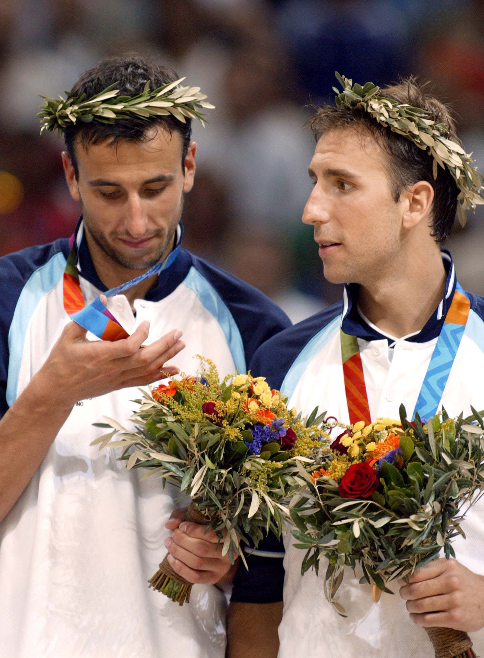 El escolta argentino no lo cree, pero en sus manos está la medalla de oro olímpica