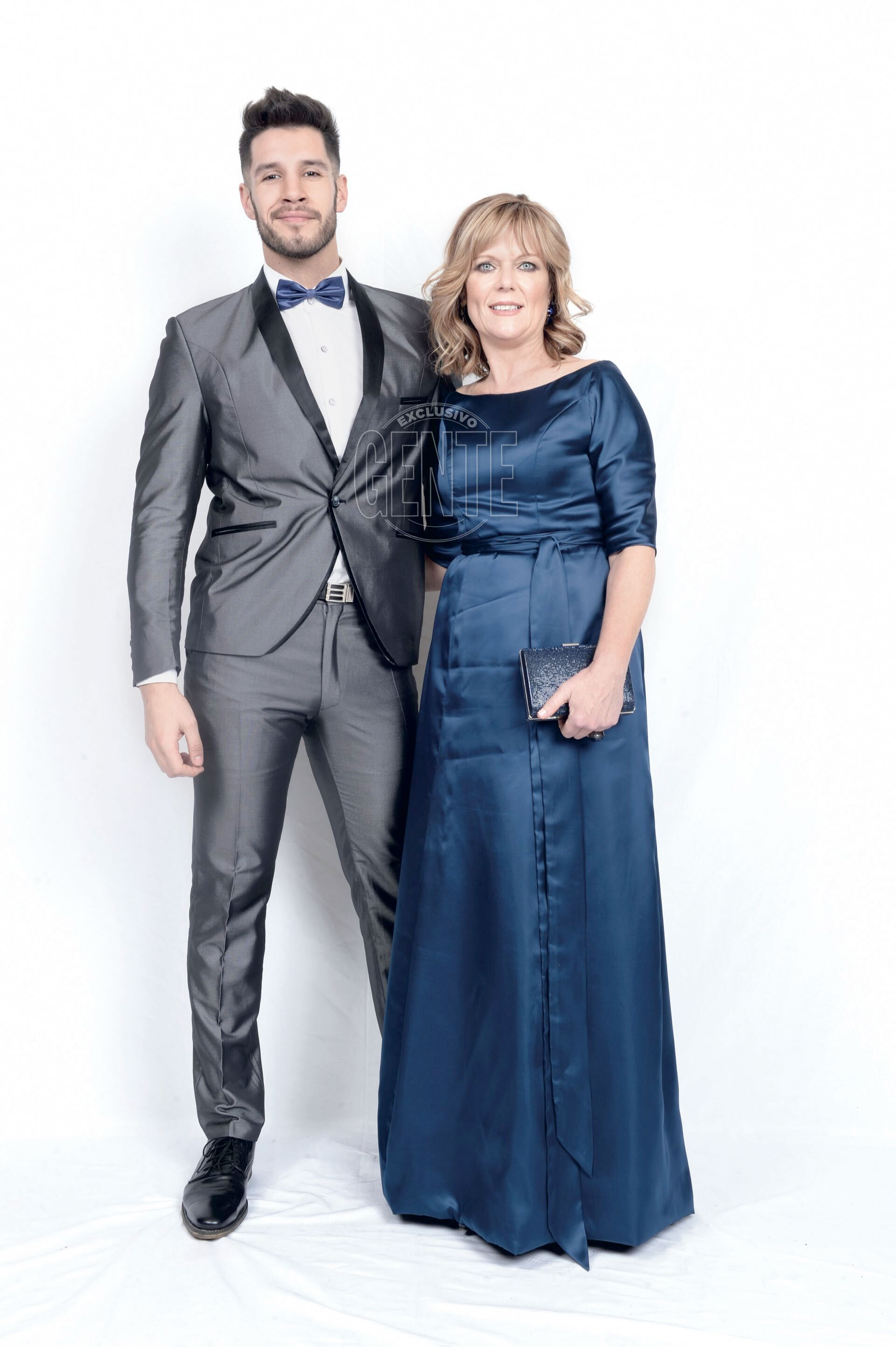 Inés Stork (by Ana Pugliese / accesorios Luna Garzón) y Facundo Arrigoni (por Taglio / zapatos Albany Shoes).