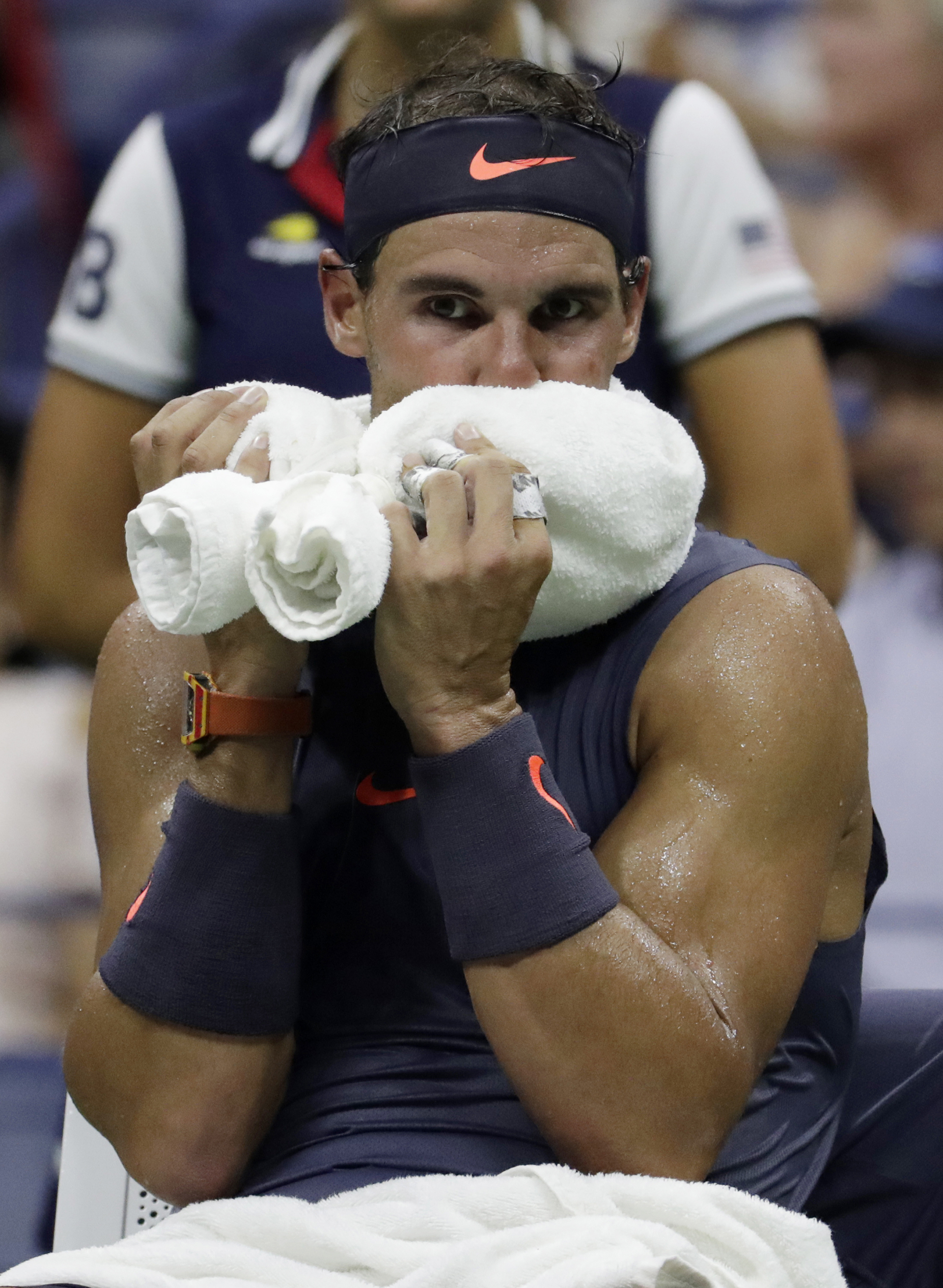 Rafael Nadal incluso bromeó con el umpire y le pidió un ventilador