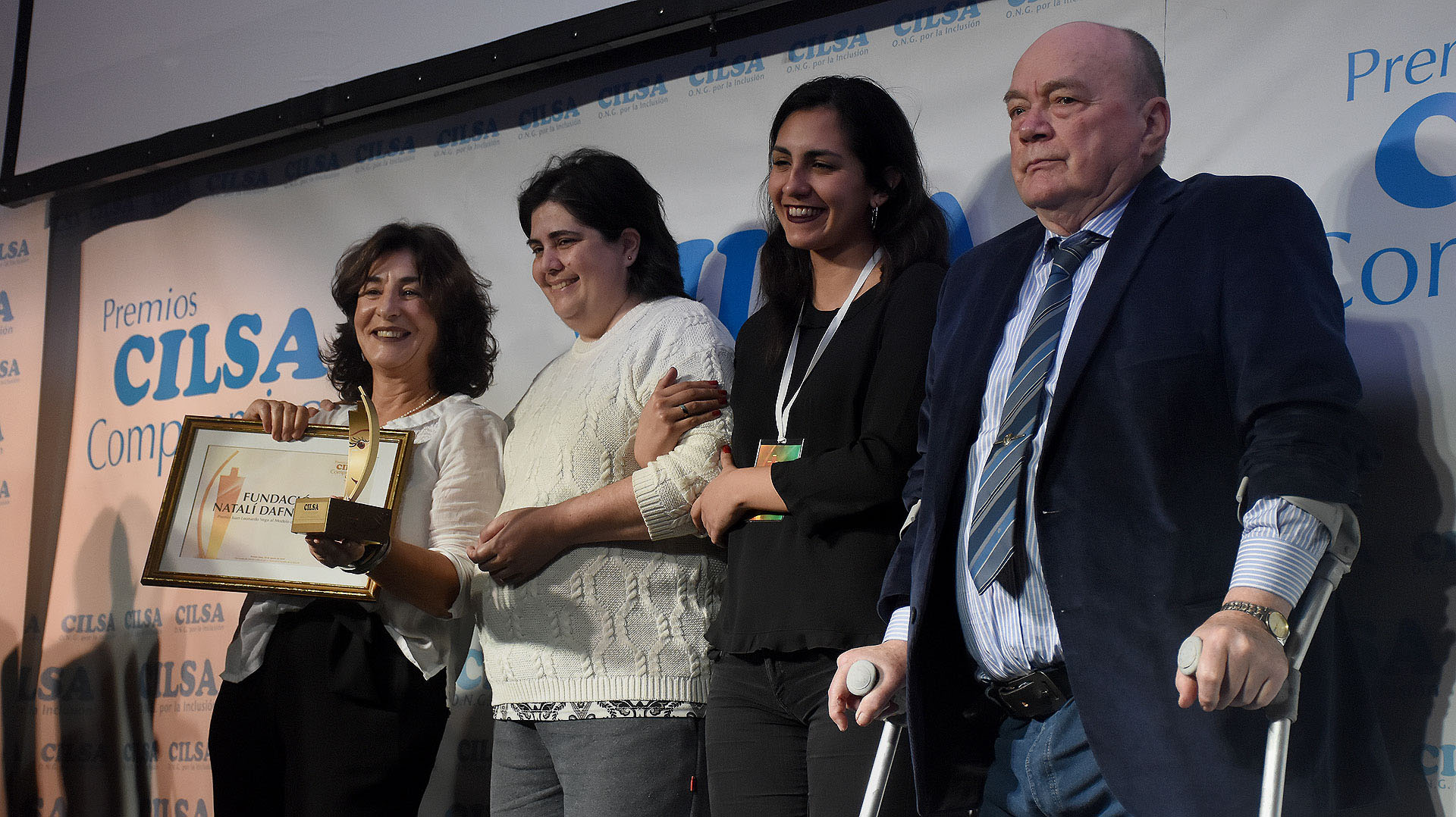Premio “Juan L. Vega” al Modelo de Vida Comprometido para Edith Lea Grynszpancholc, fundadora y presidenta de la Fundación Natalí Dafne Flexer, una institución creada en 1995 en memoria de su hija Natalí, quien a los 7 años falleció de cáncer