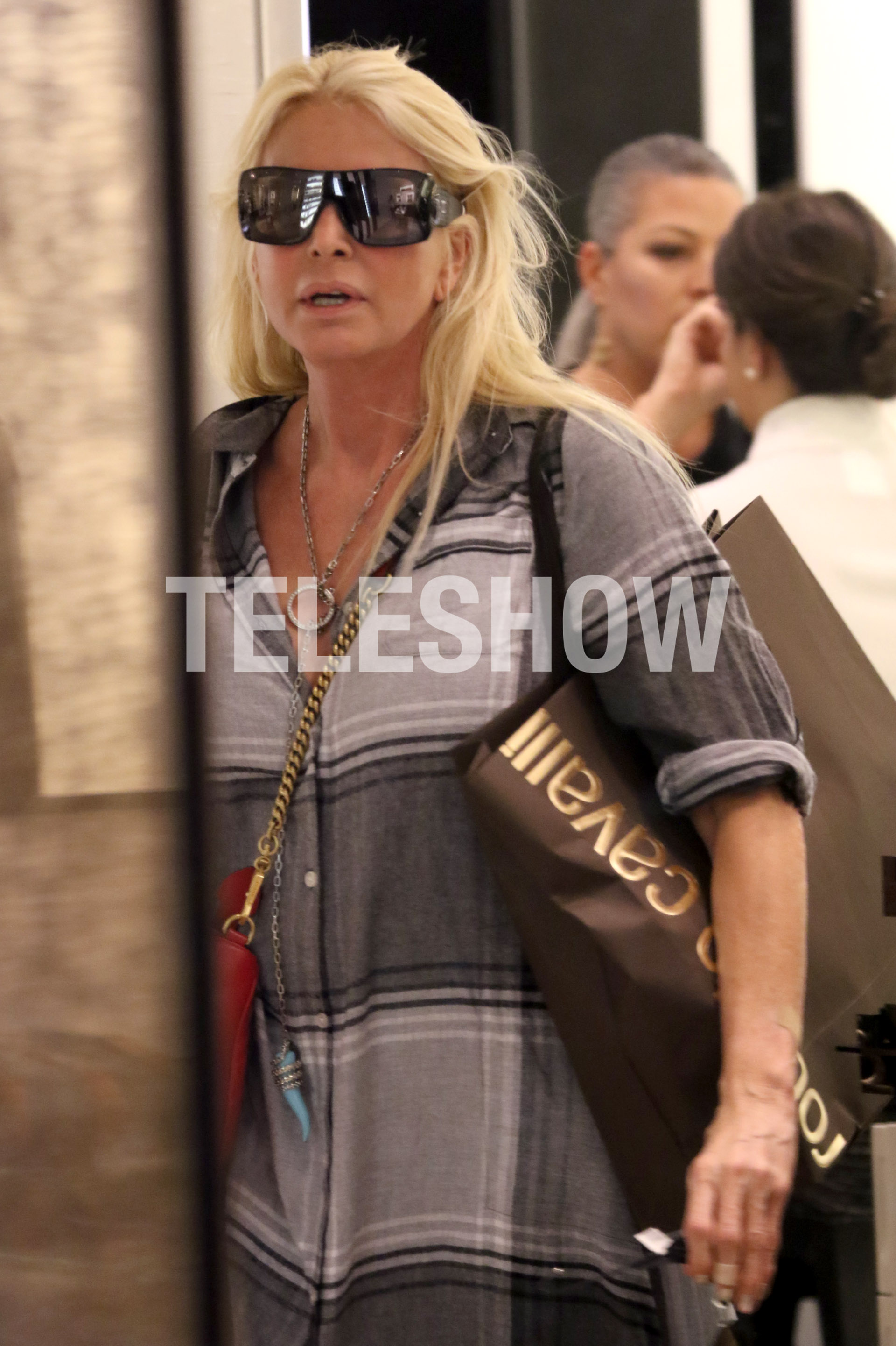 Mecha hizo compras en el local de Roberto Cavalli (Luis Fernández / Teleshow)