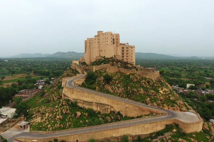 La fortaleza de Jaipur fue convertida en hotel hace siete años. (Alila Fort Bishangarh)
