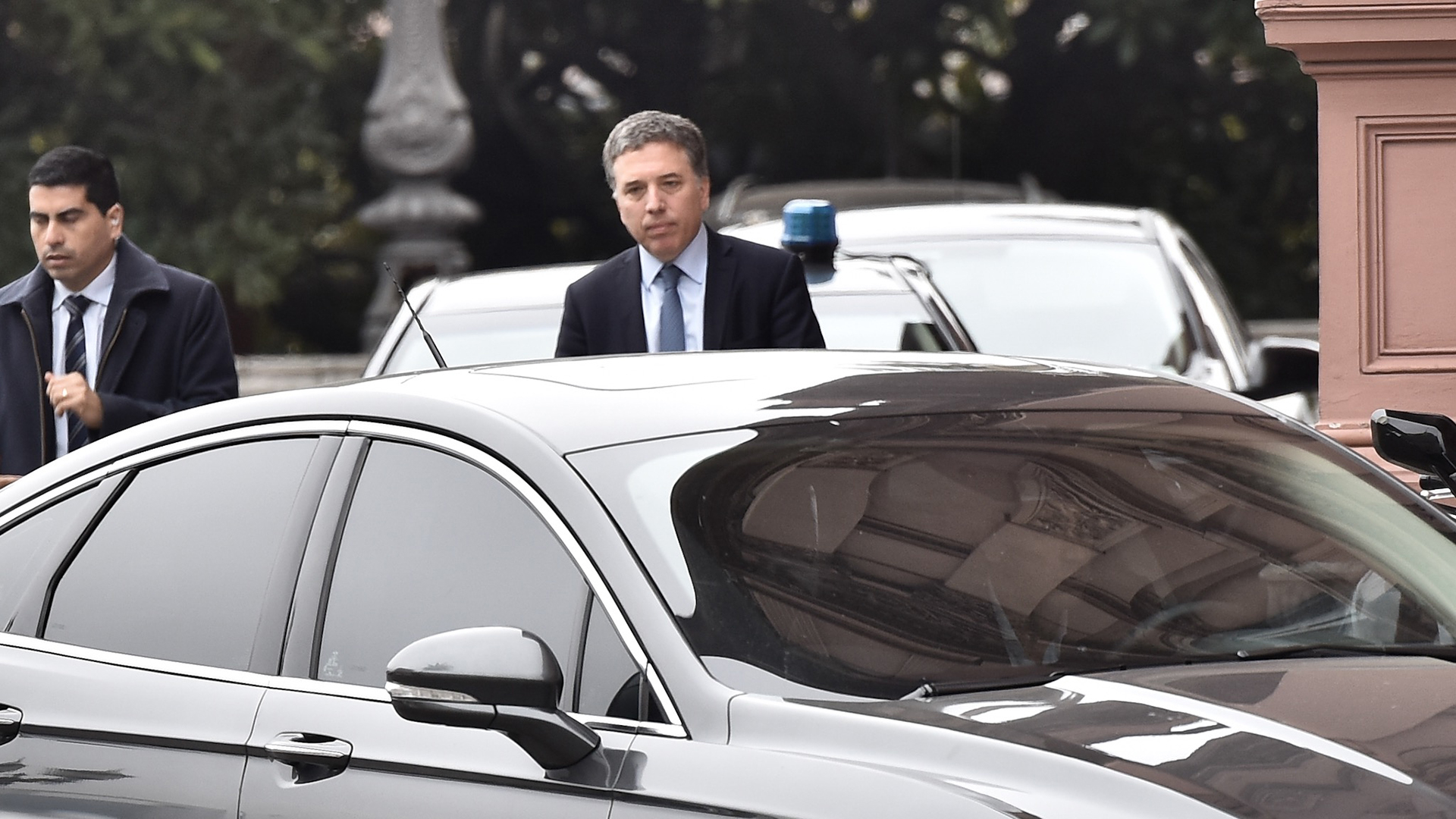 Nicolás Dujovne pasó por la Rosada antes de dar su conferencia donde detalló el nuevo paquete de medidas económicas