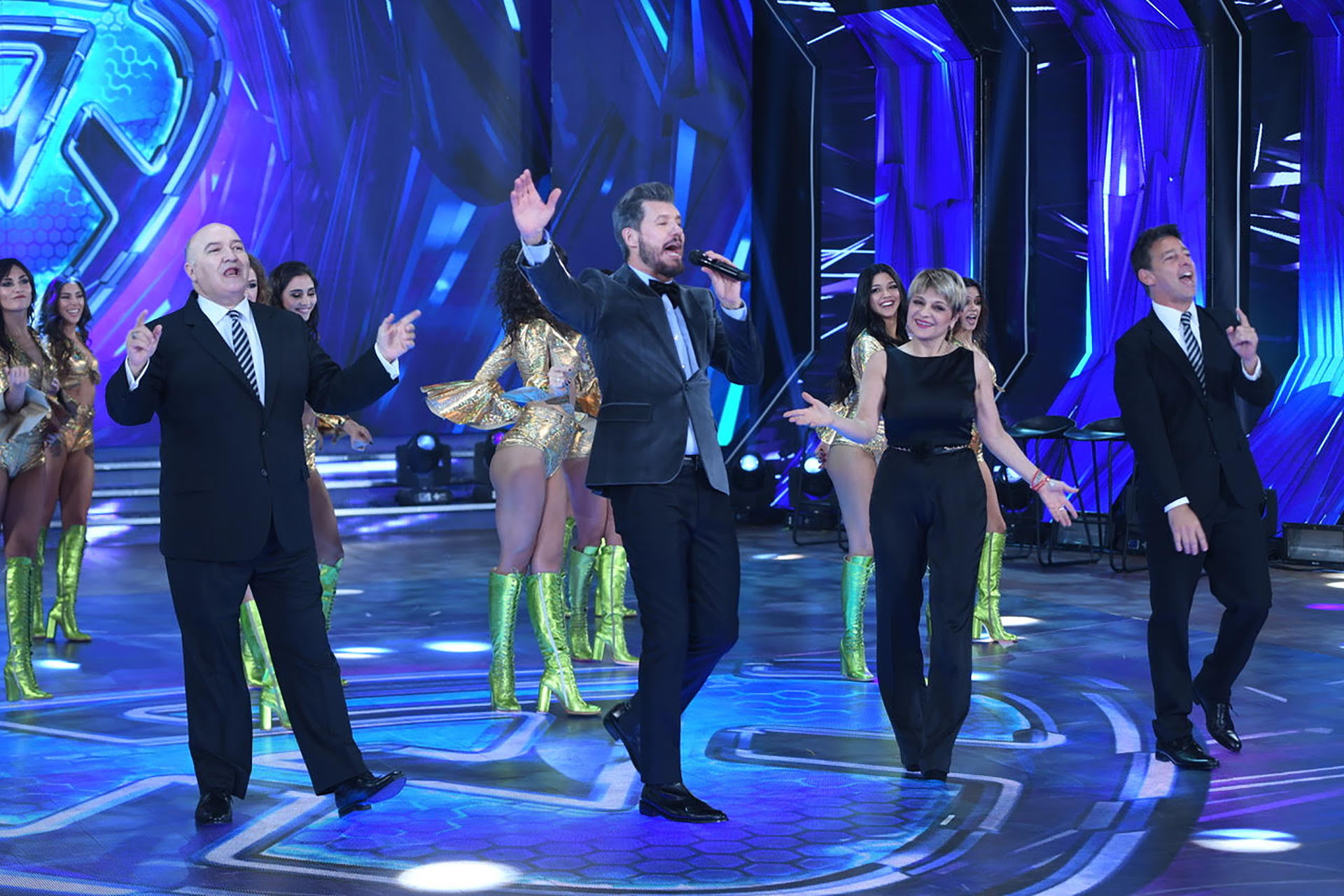 La apertura del programa, junto a Larry de Clay, Marcela Feudale y el Chino D´Ángelo