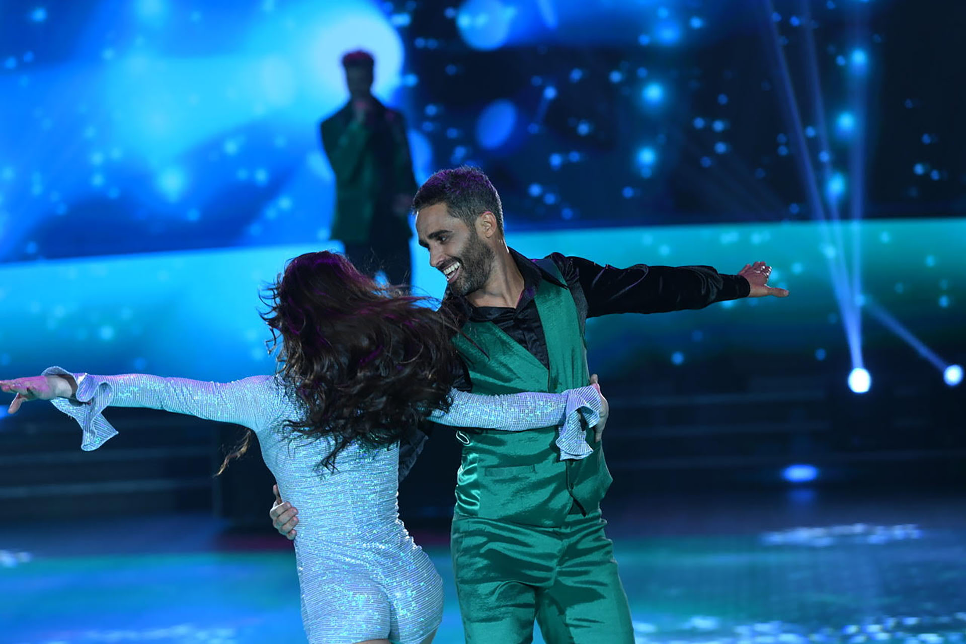 El Pollo y su bailarina, en plena acción. Pidieron el BAR y les otorgaron un punto más