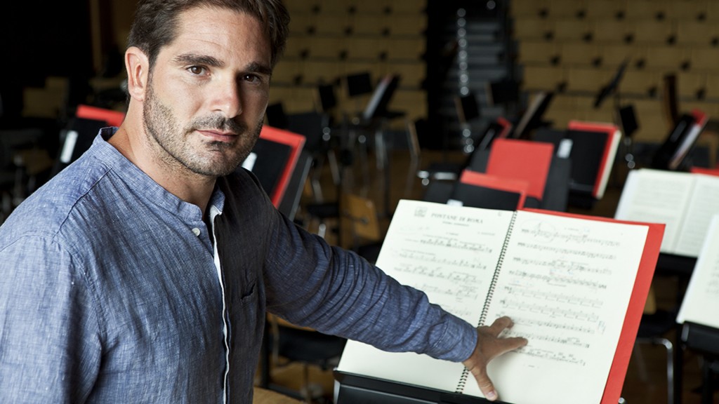 Orquesta Sinfonica Nacional junto a la Companía Nacional de Danza Contemporánea