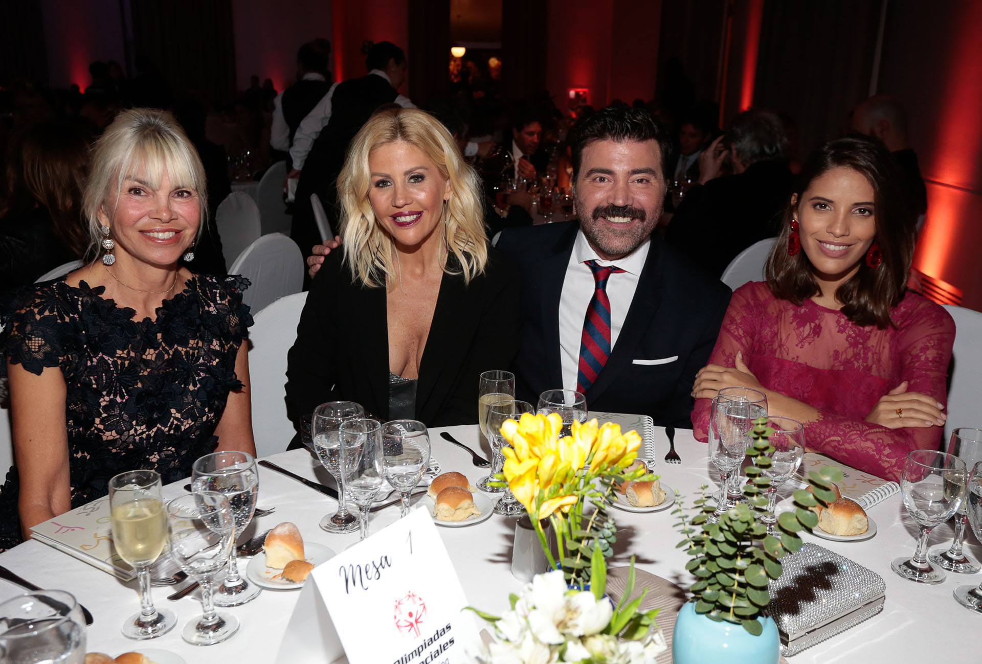 Delfina Frers, Barbie Simmons, Javier Saiach y Taina Laurino Ferreira