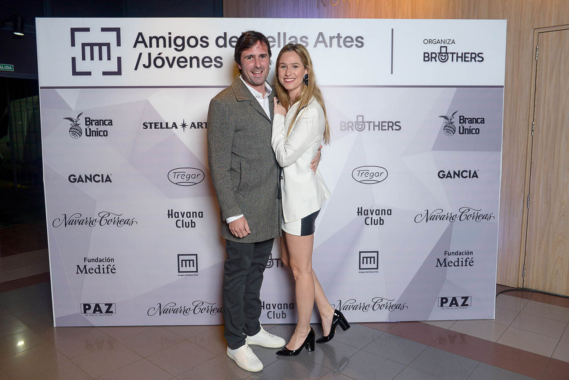 Nicolás Durrieu y Petty Saenz Rosas
