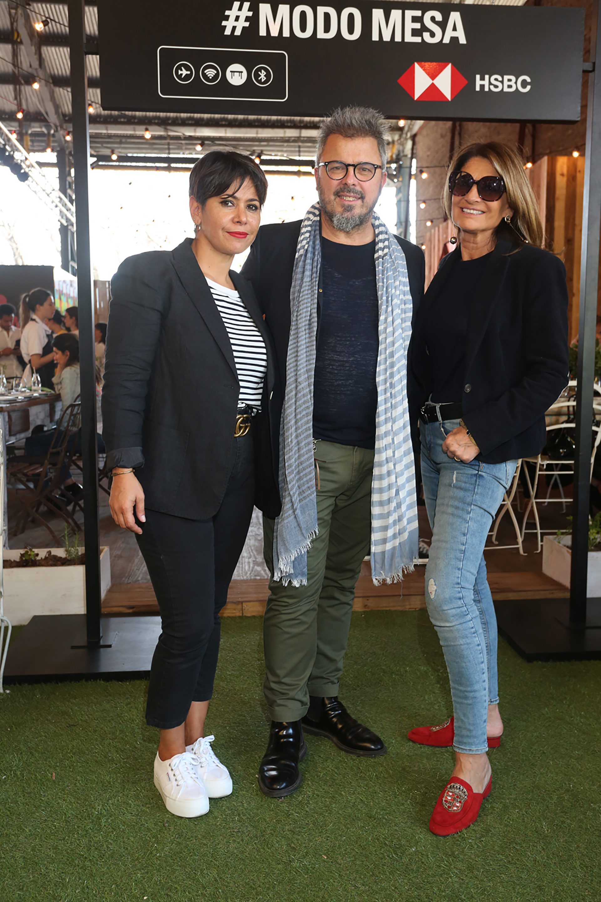 Donato de Santis junto a su mujer y Teresa Calandra