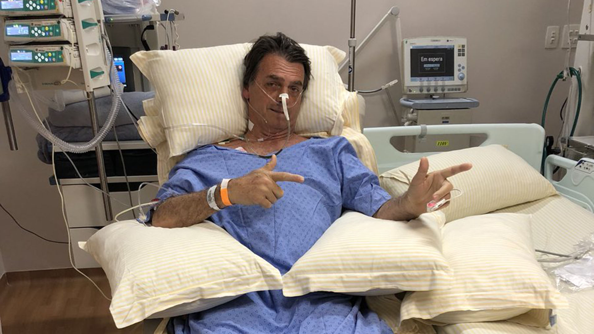 Jair Bolsonaro (Twitter: @FlavioBolsonaro)