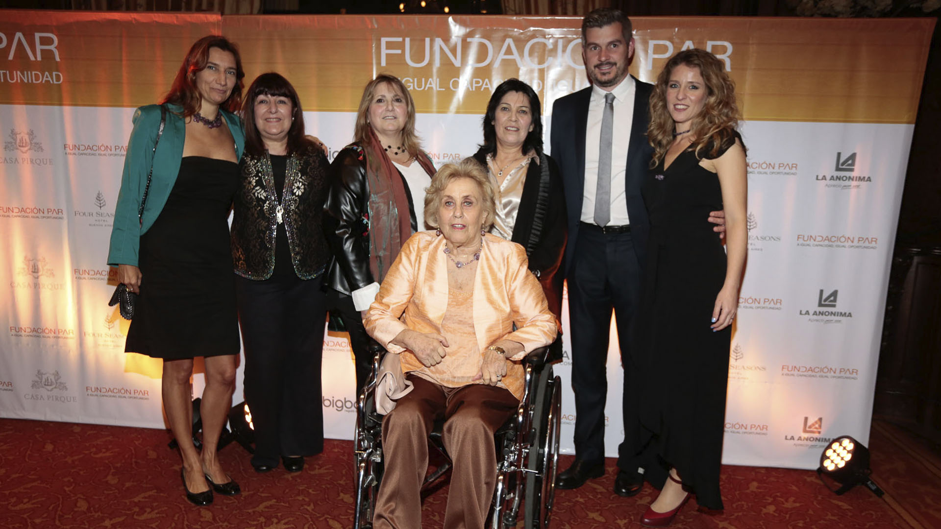 Hoy surgen nuevos desafíos, tanto en torno al fortalecimiento de las personas con discapacidad, como al trabajo junto a la sociedad para seguir construyendo puentes