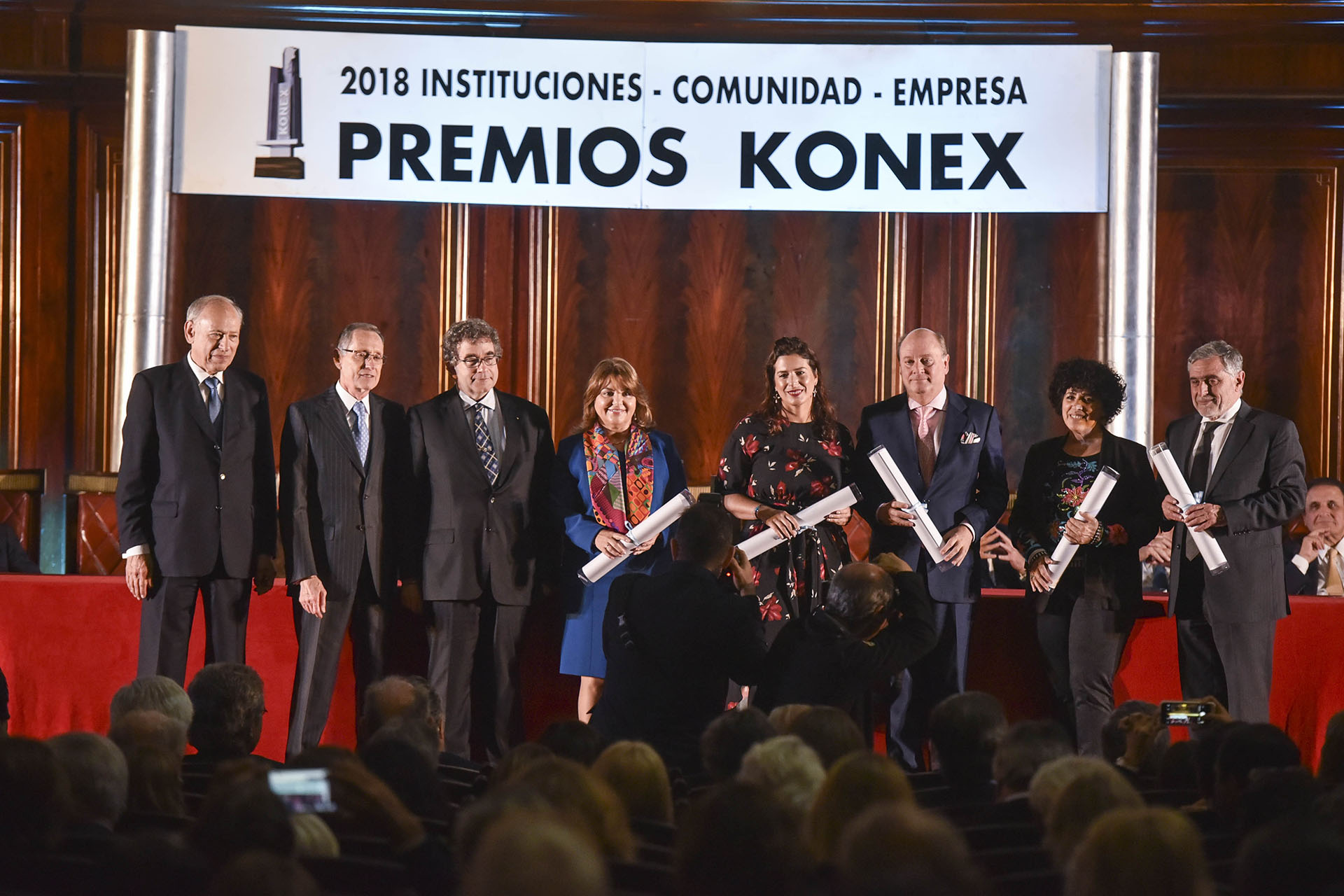 Empresarios PyME: Claudia Álvarez Argüelles (Álvarez Argüelles Hoteles), Inés Berton (Tealosophy), Martín Cabrales (Cabrales), Marcelo Salas Martínez (Café Martínez) y José Alberto Zuccardi (Familia Zuccardi)