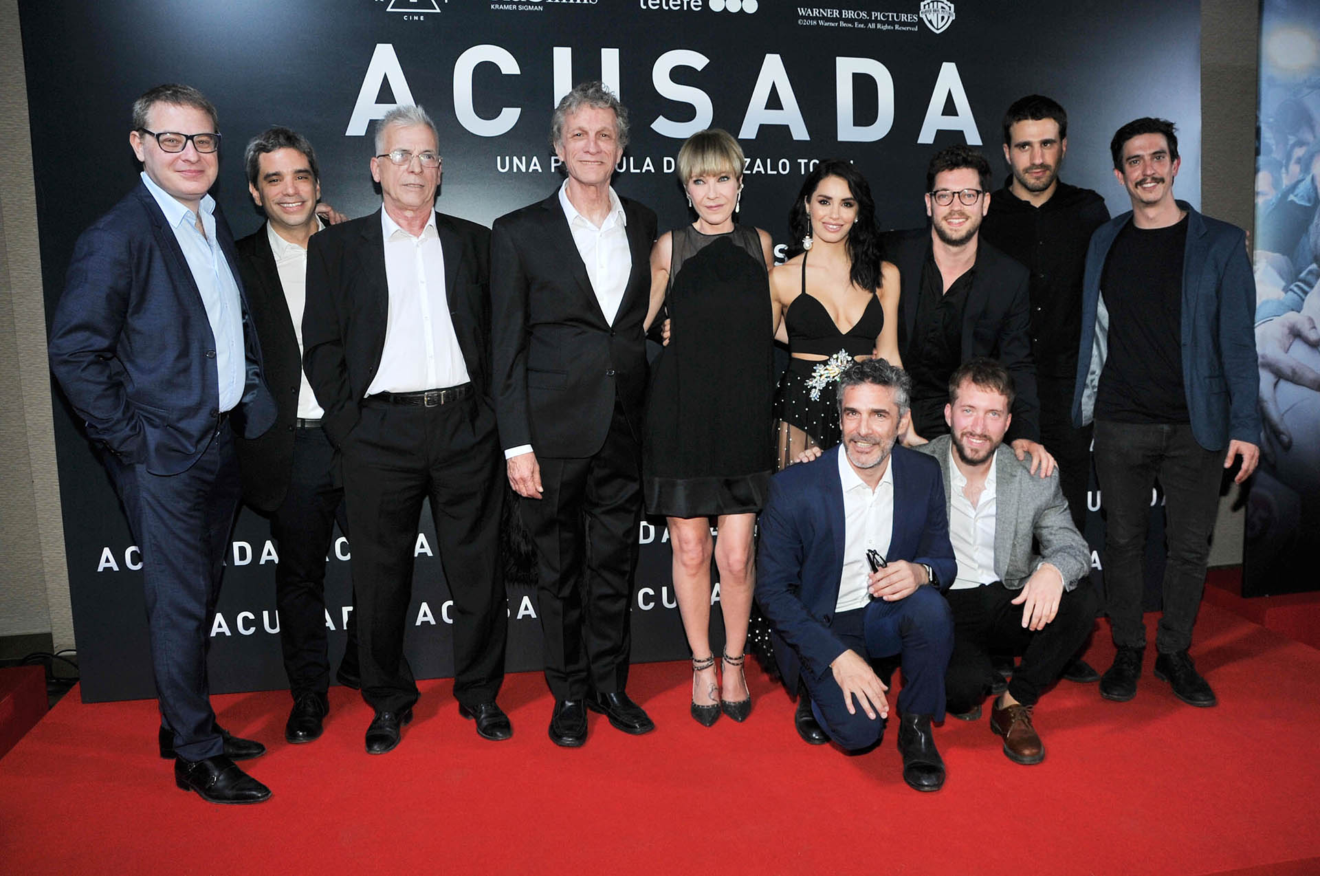 El equipo completo de Acusada